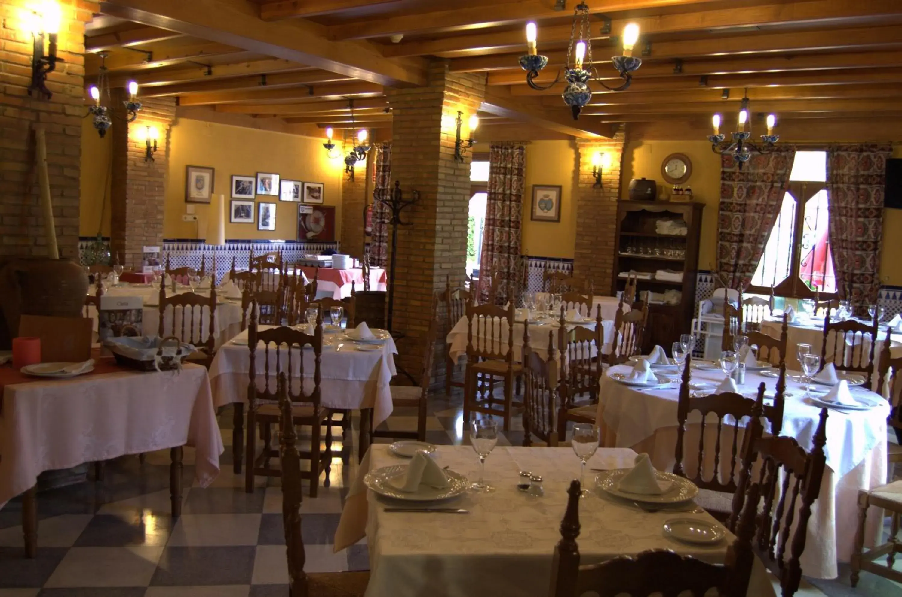 Restaurant/places to eat in Quéntar Hotel Rural Restaurant/places to eat in Quéntar Hotel Rural