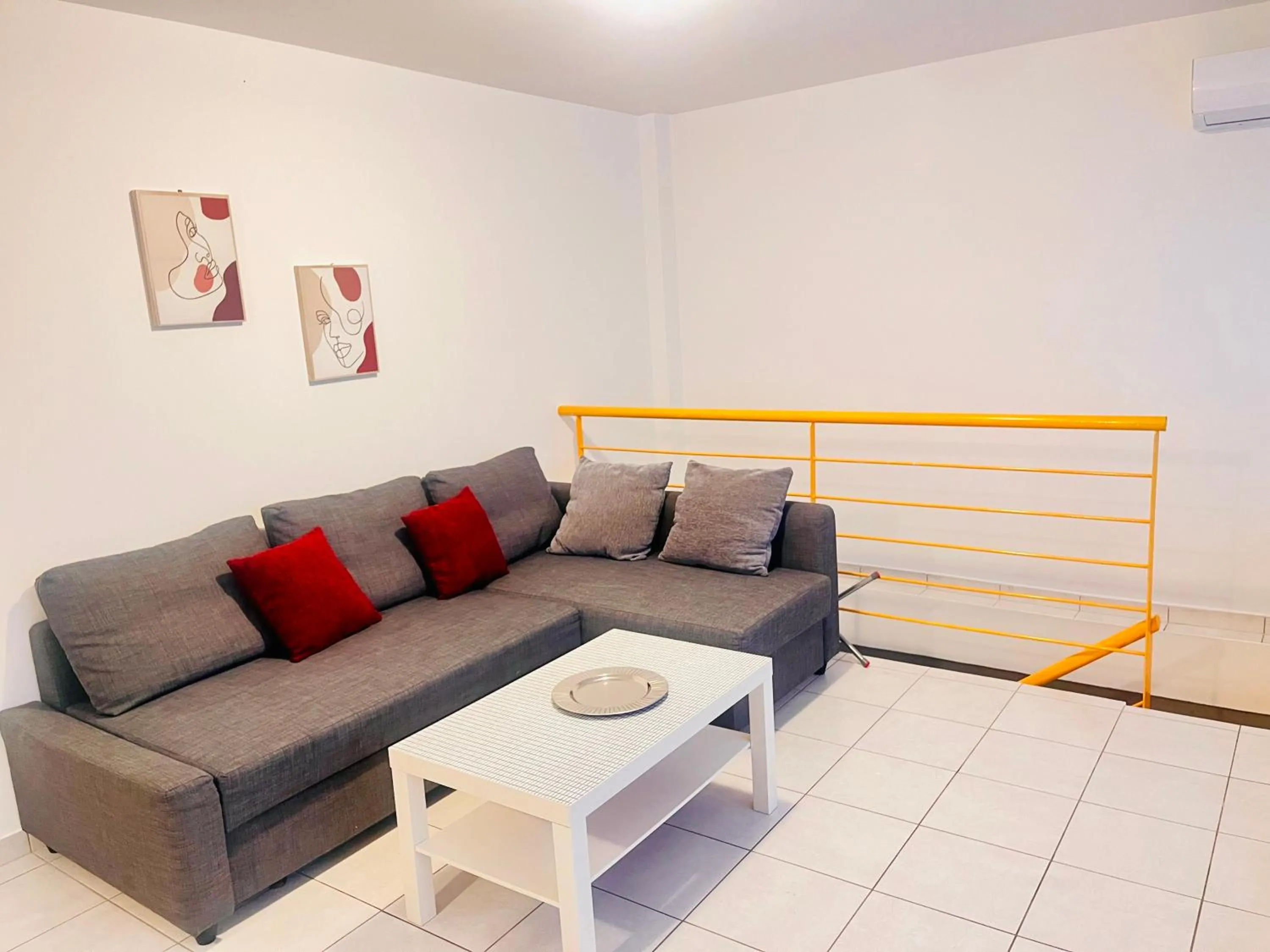 Seating area in Elvita Apartments
