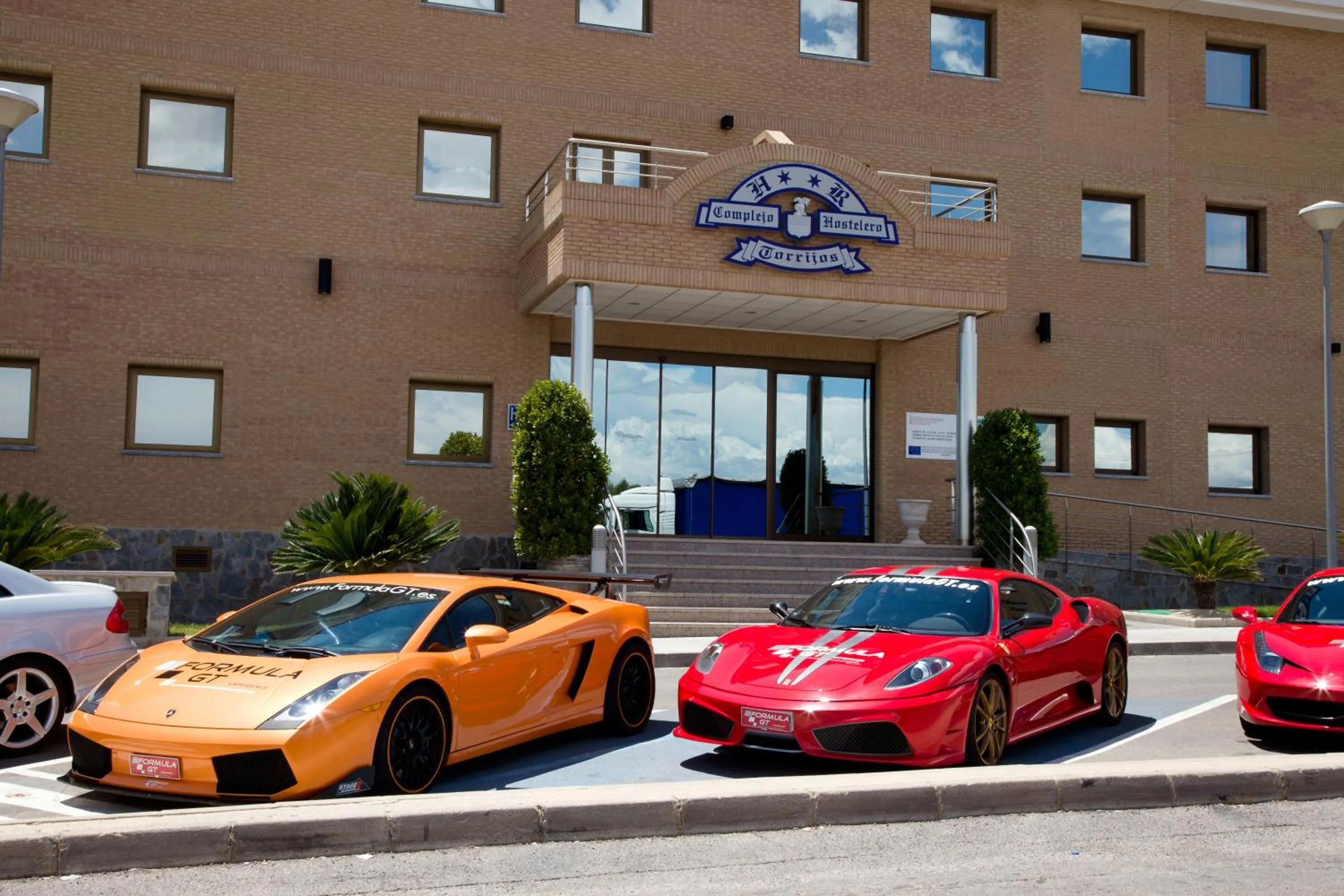 Facade/entrance in Torrijos