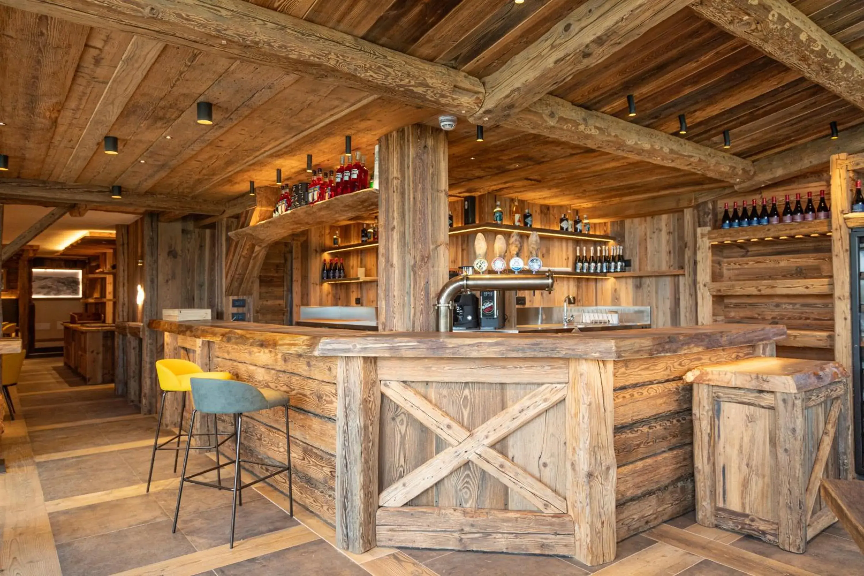 Lounge or bar in Avalanche - Alpine Boutique Hotel Lounge or bar in Avalanche - Alpine Boutique Hotel