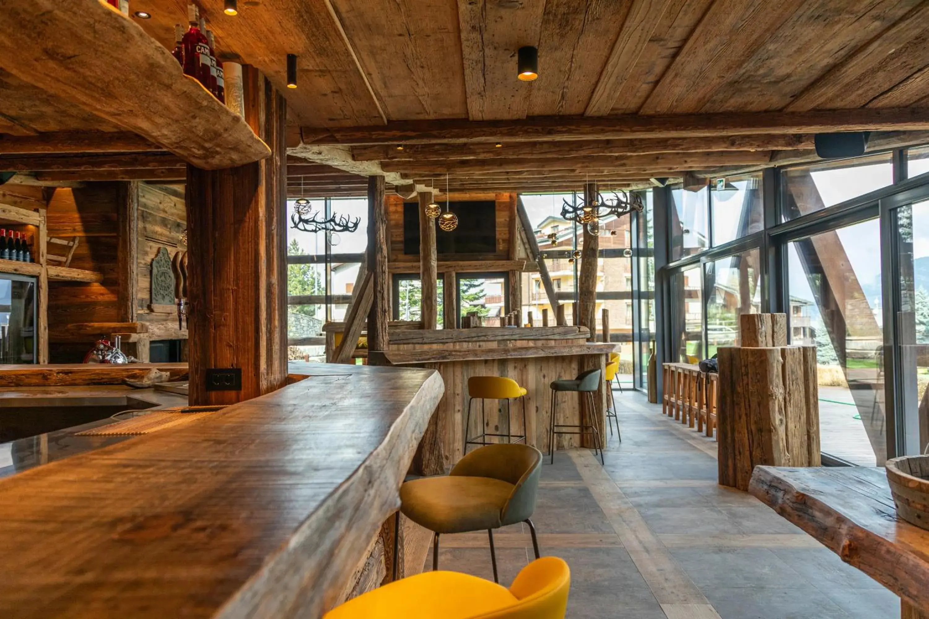 Lounge or bar in Avalanche - Alpine Boutique Hotel Lounge or bar in Avalanche - Alpine Boutique Hotel