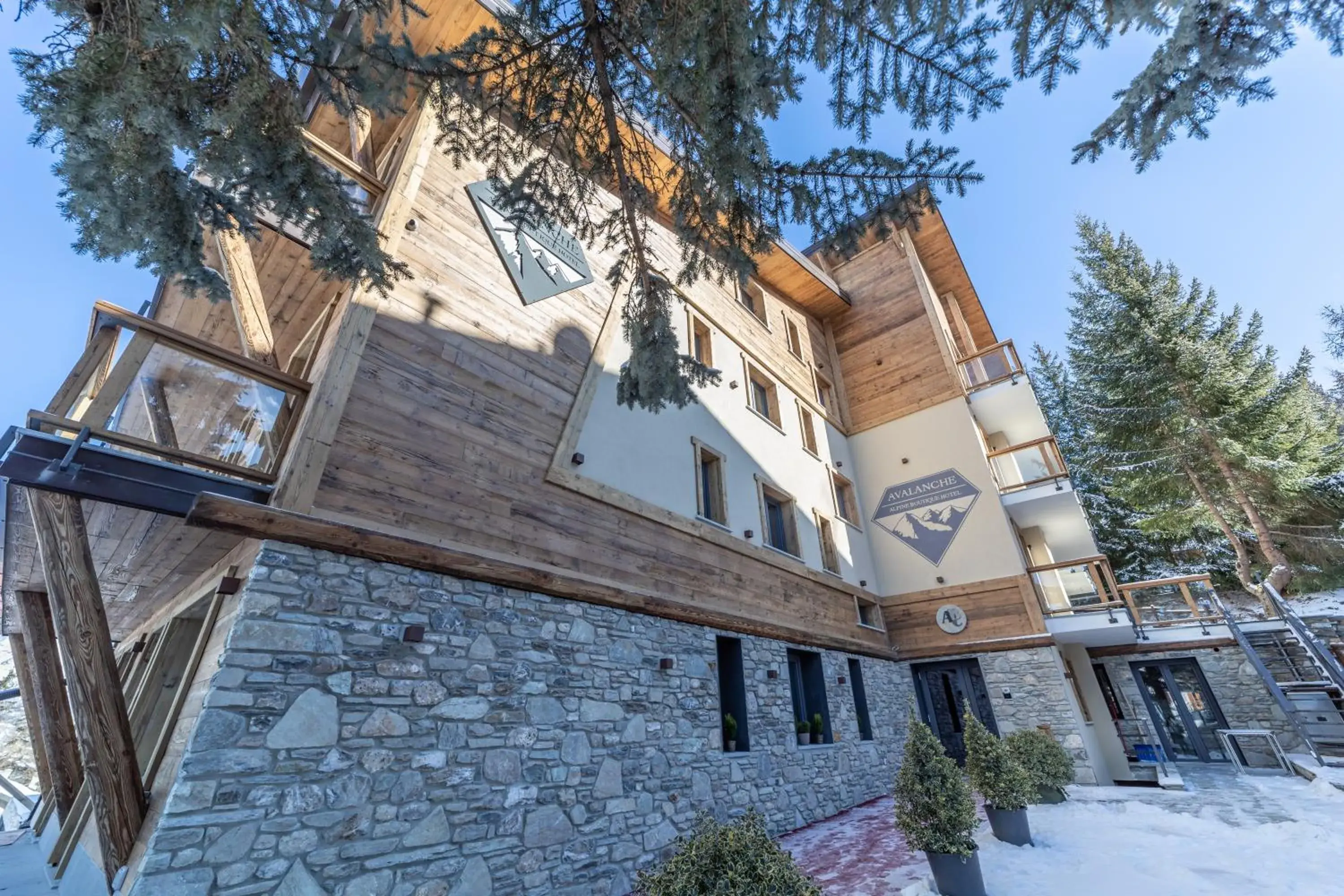 Property building in Avalanche - Alpine Boutique Hotel Property building in Avalanche - Alpine Boutique Hotel