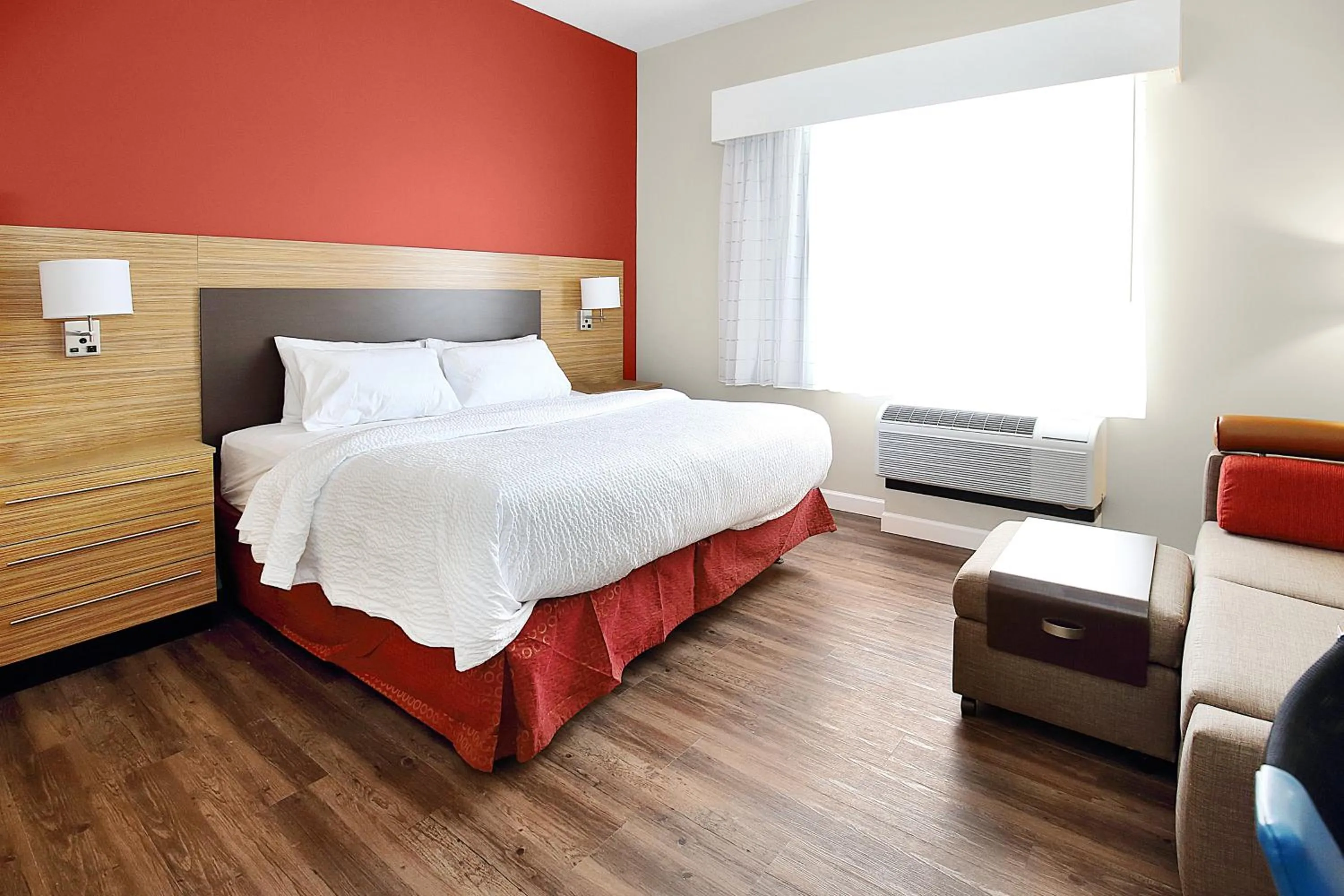 Bedroom, Bed in TownePlace Suites by Marriott Grove City Mercer/Outlets