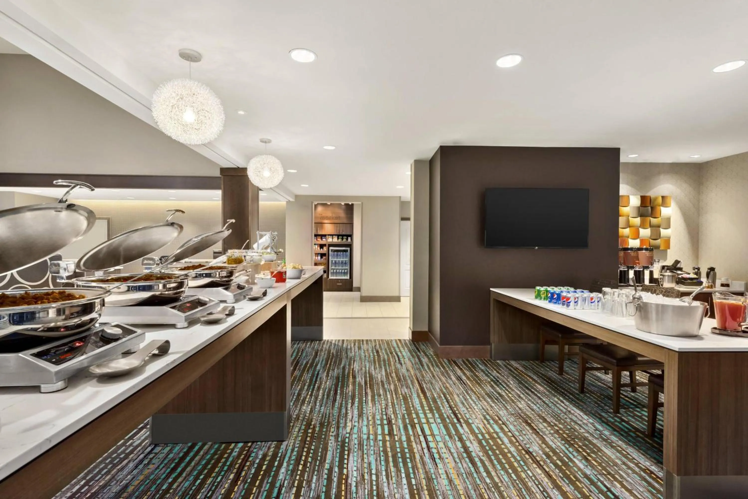 Restaurant/places to eat in Residence Inn by Marriott St. Paul Woodbury