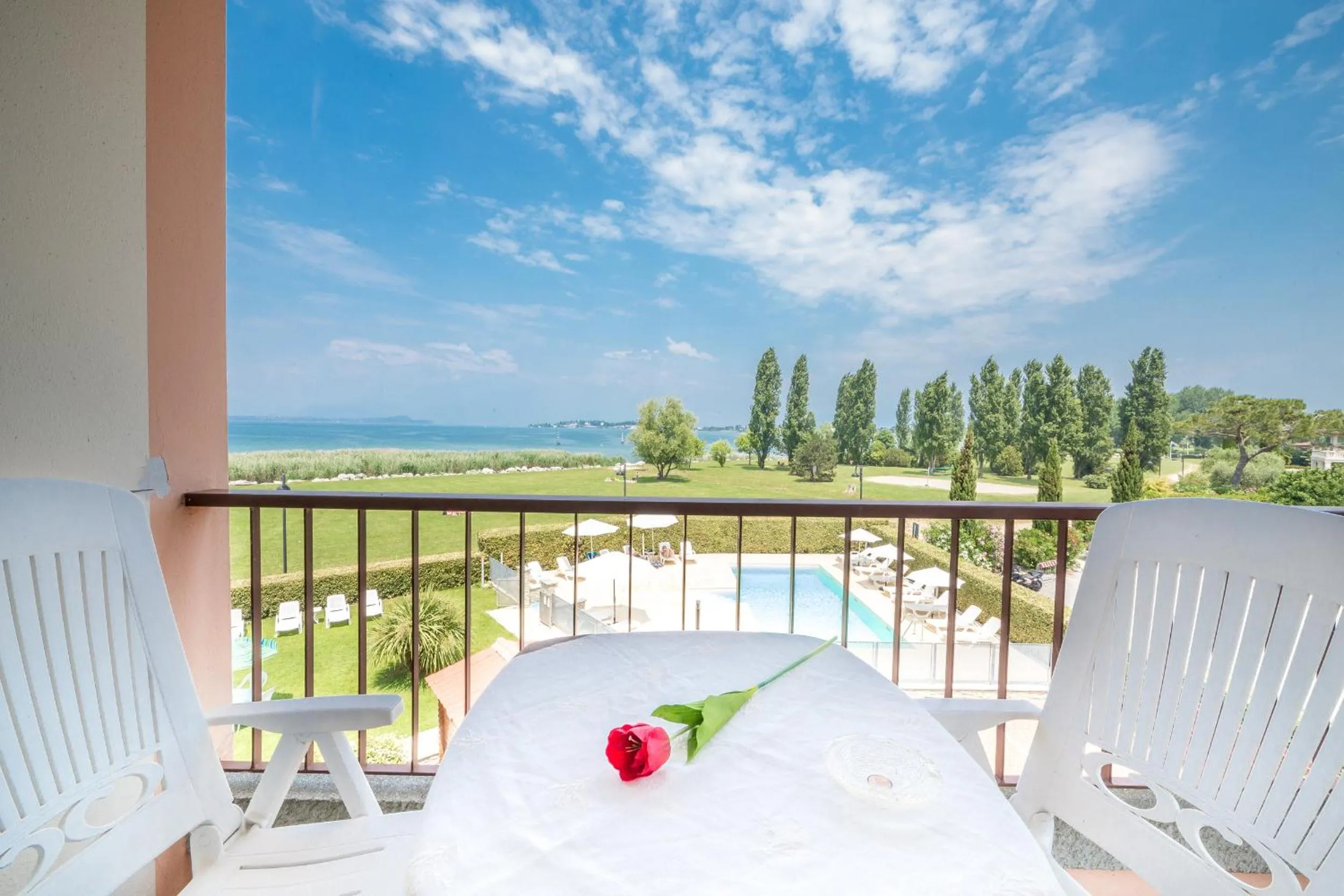 Lake view in Appartamenti Residence Tulipano