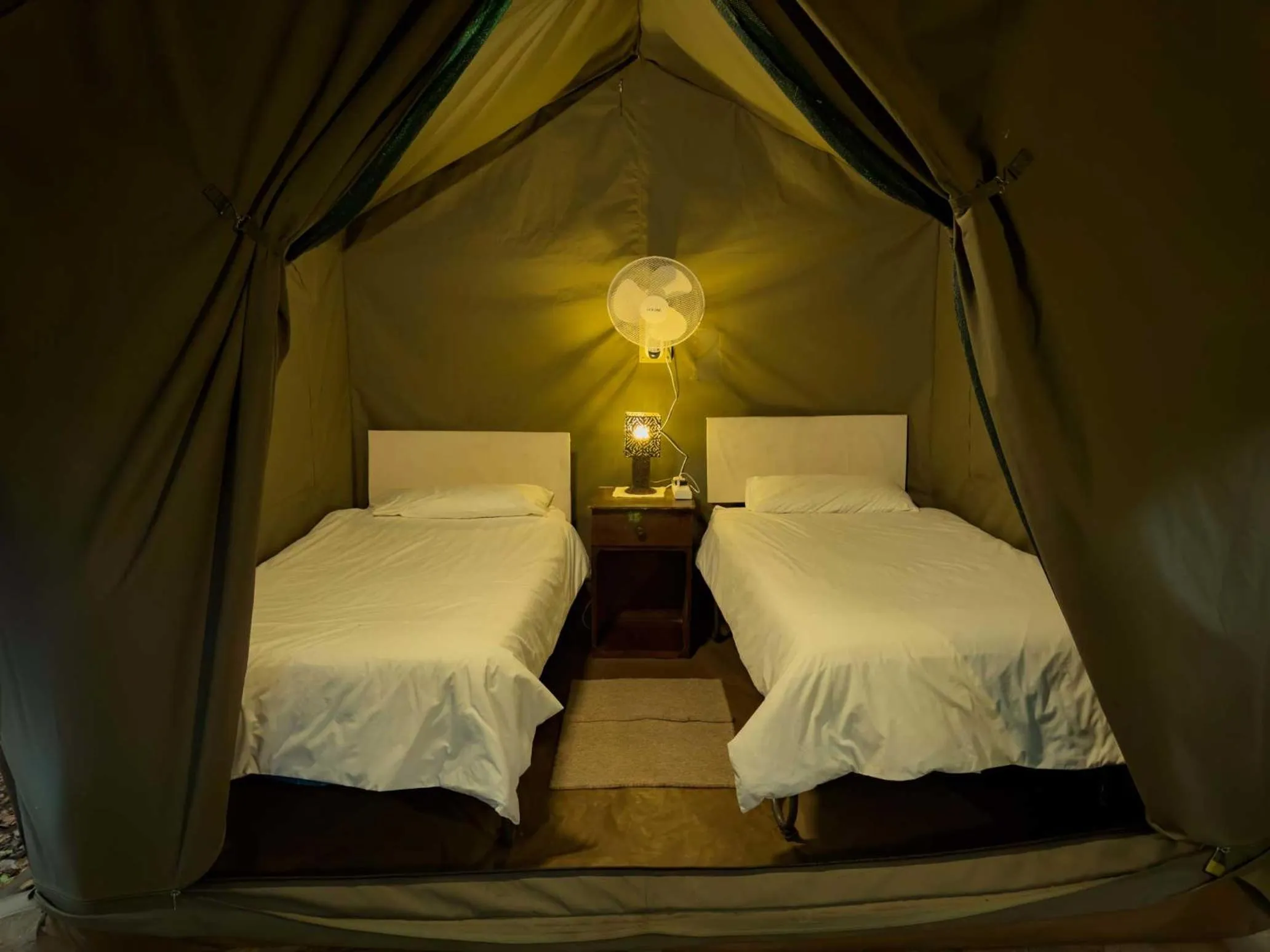 Property building, Bed in Victoria Falls Backpackers Lodge