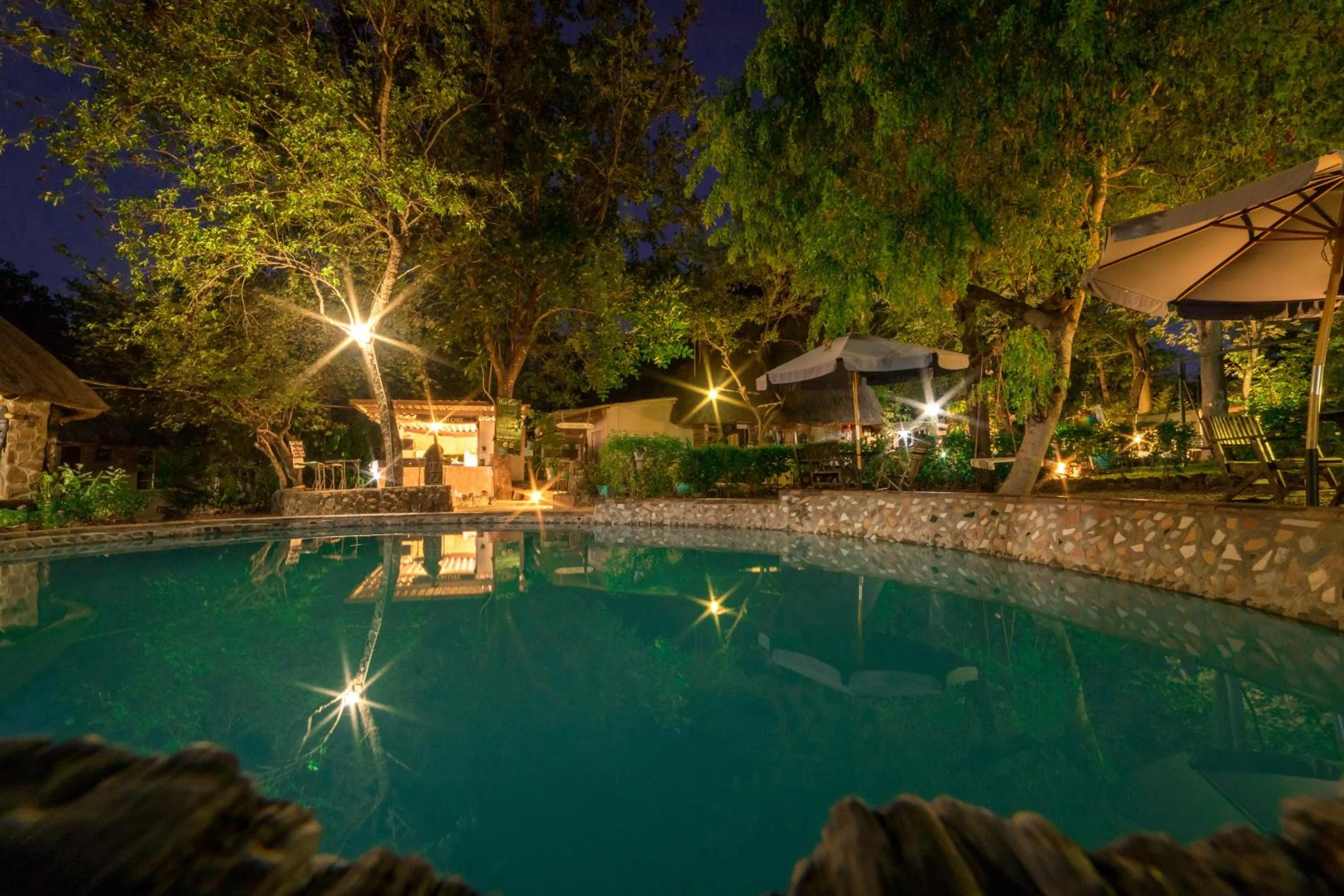 Property building in Victoria Falls Backpackers Lodge