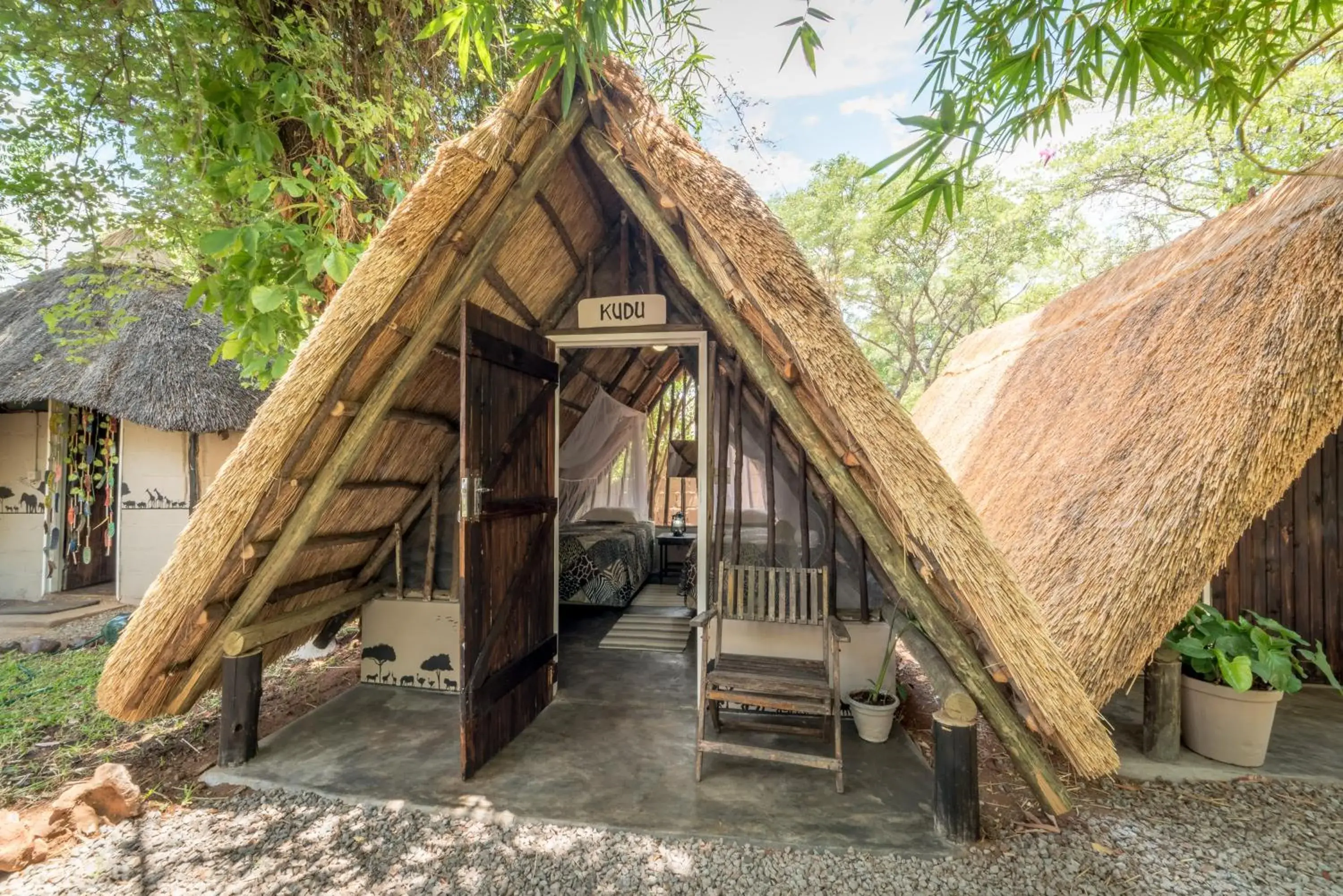 Facade/entrance in Victoria Falls Backpackers Lodge Facade/entrance in Victoria Falls Backpackers Lodge
