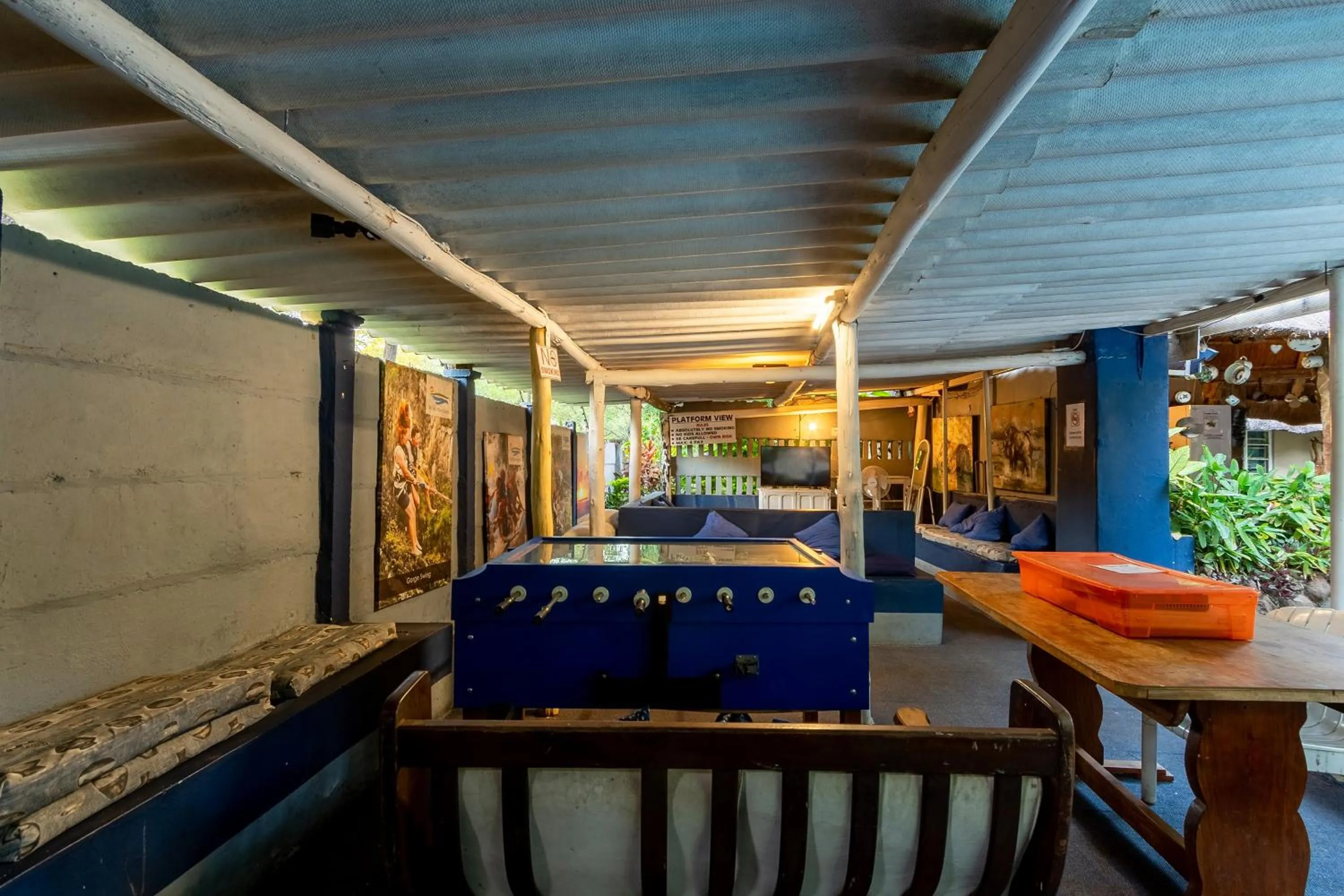 Property building in Victoria Falls Backpackers Lodge