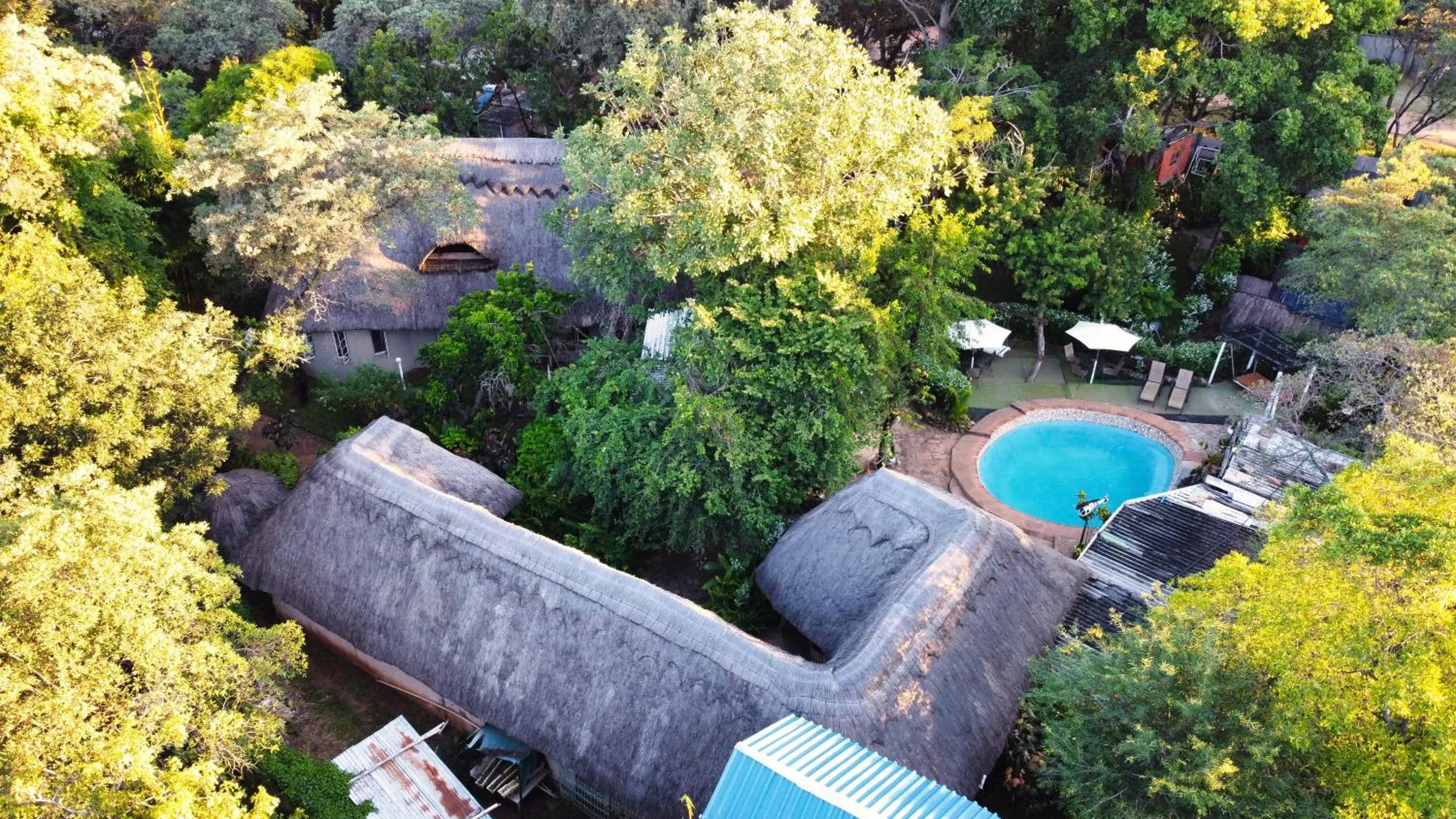 Property building in Victoria Falls Backpackers Lodge
