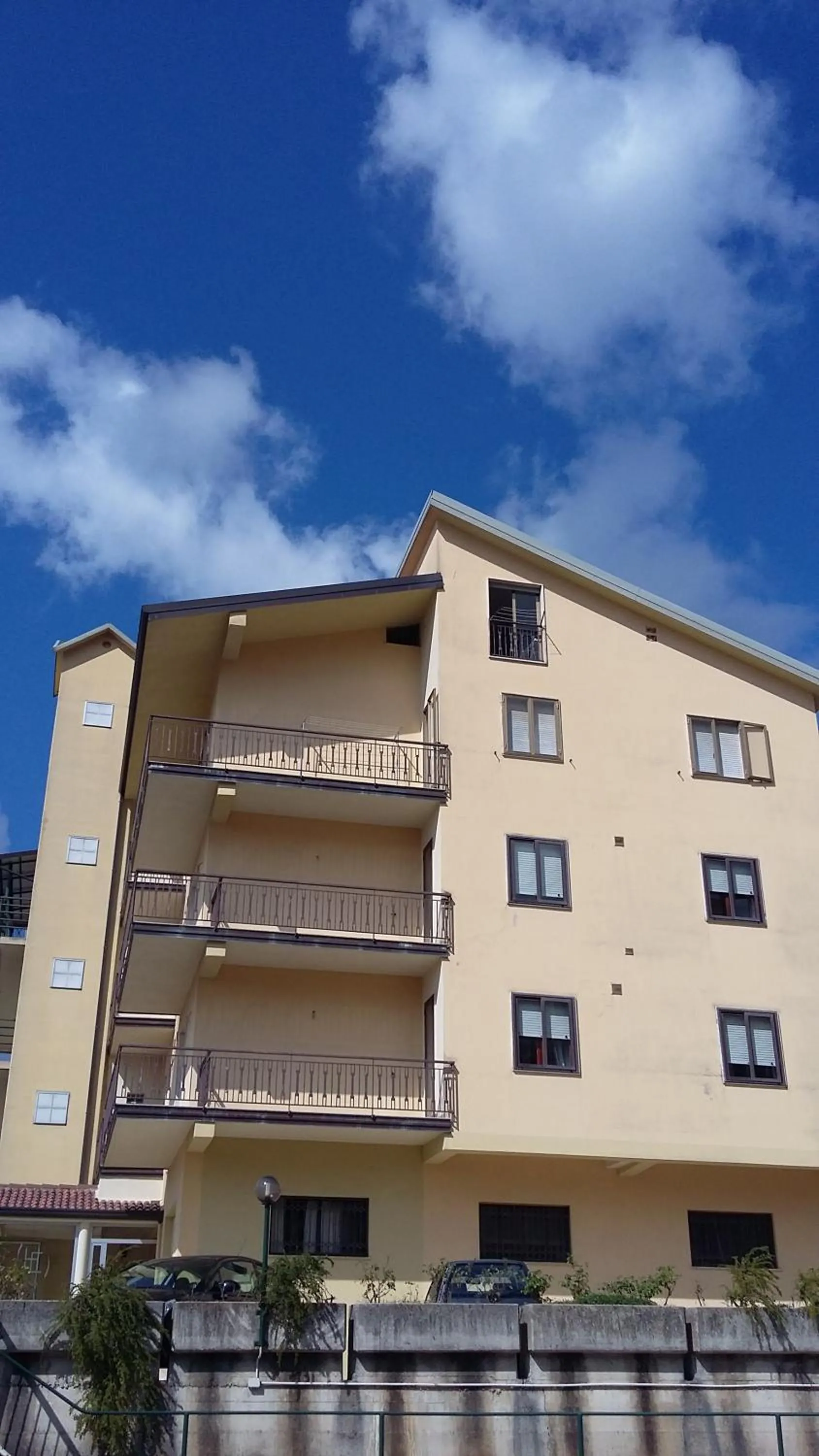 Property building in Hotel Caimo Bed-Breakfast