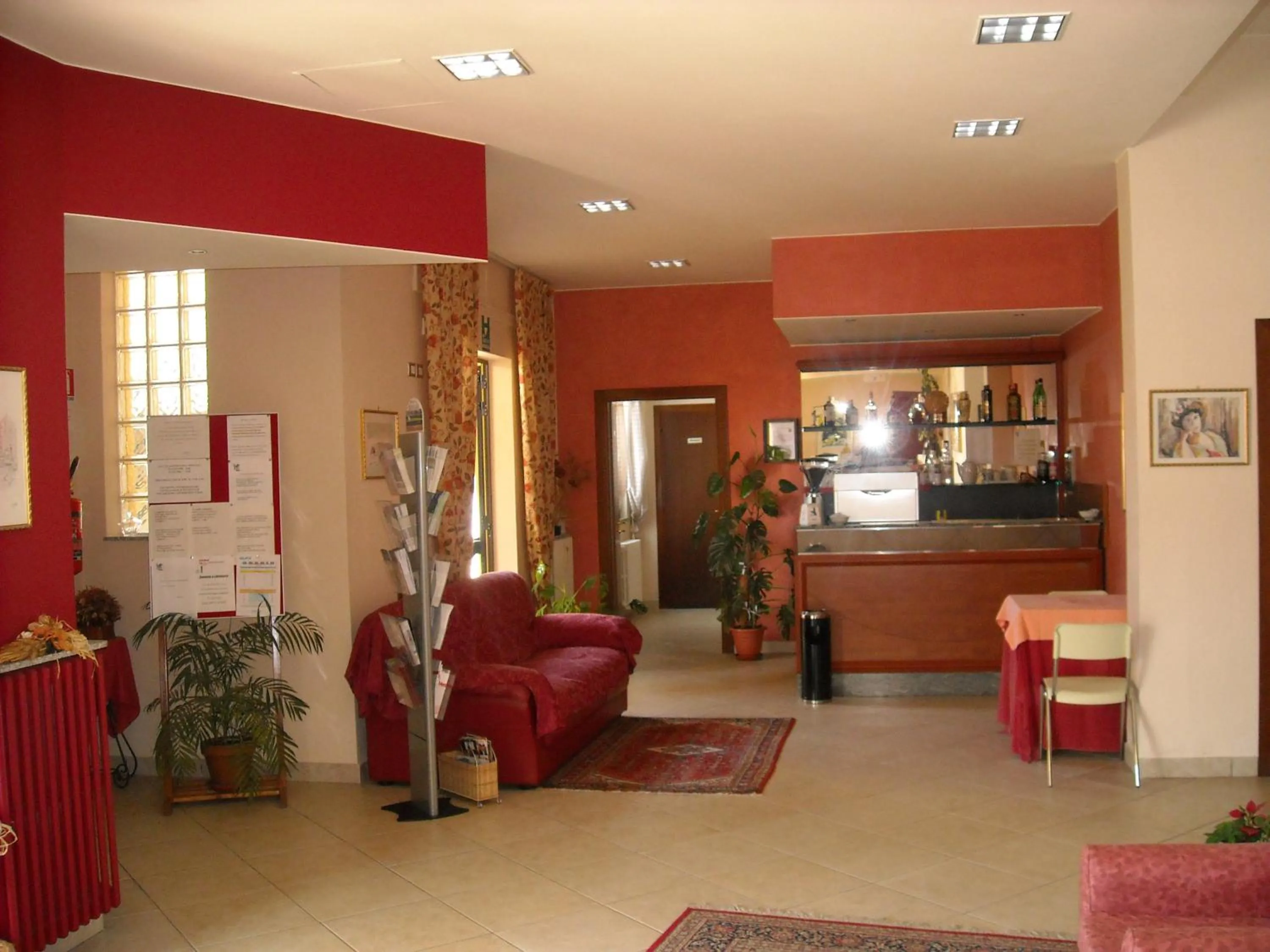 Food and drinks in Hotel Caimo Bed-Breakfast