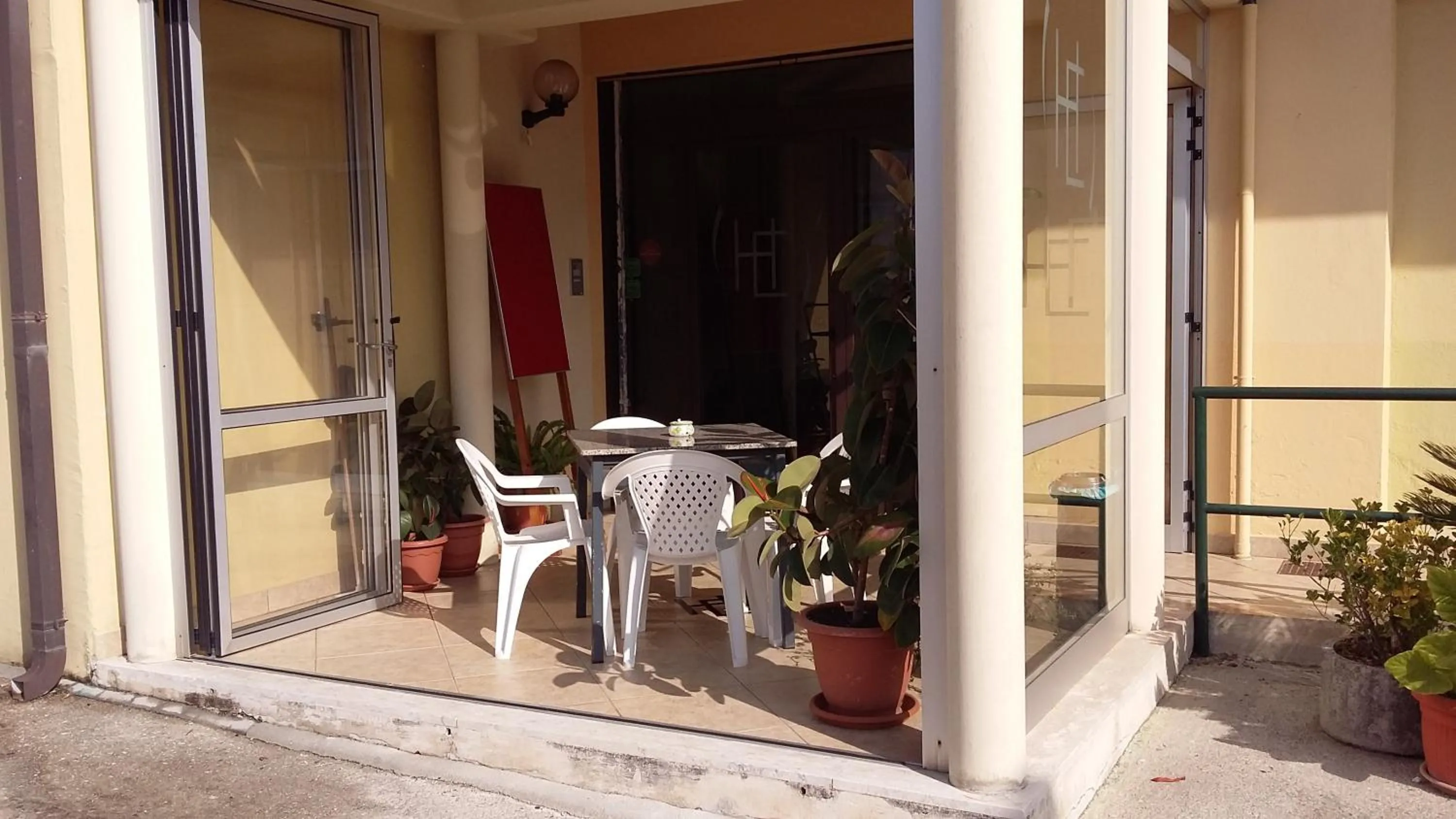 Facade/entrance in Hotel Caimo Bed-Breakfast