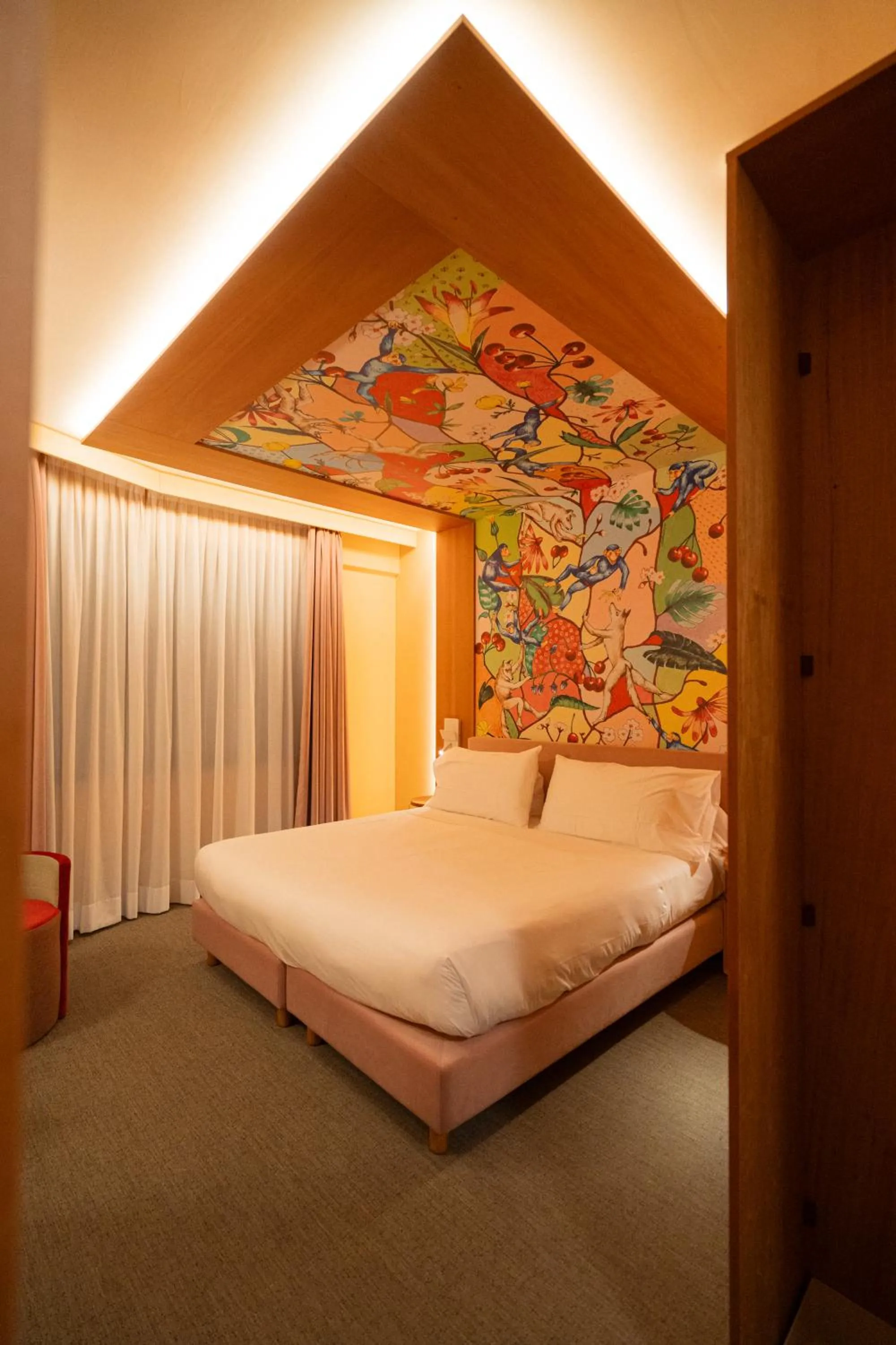 Bedroom, Bed in OMAMA Hotel
