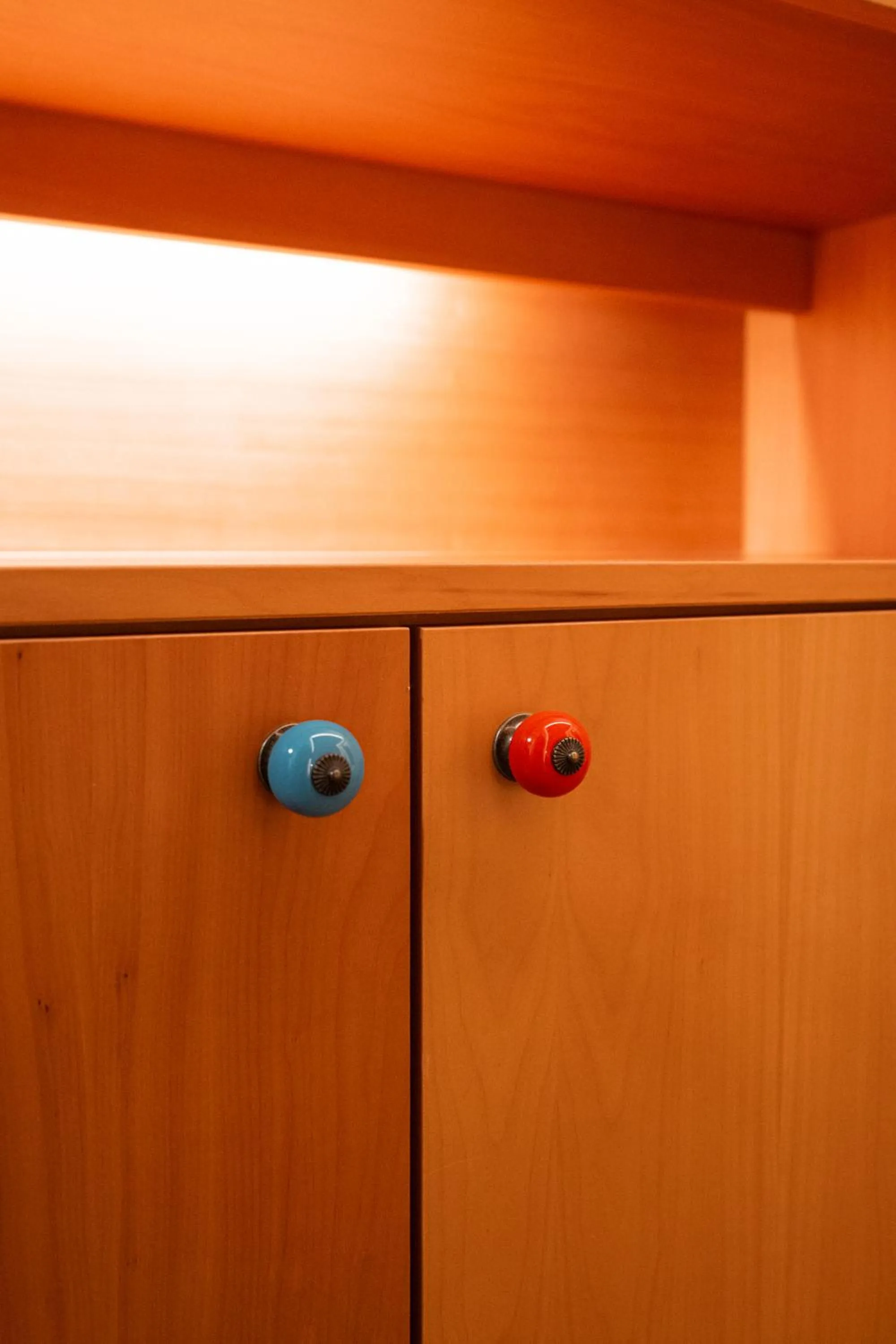 wardrobe in OMAMA Hotel