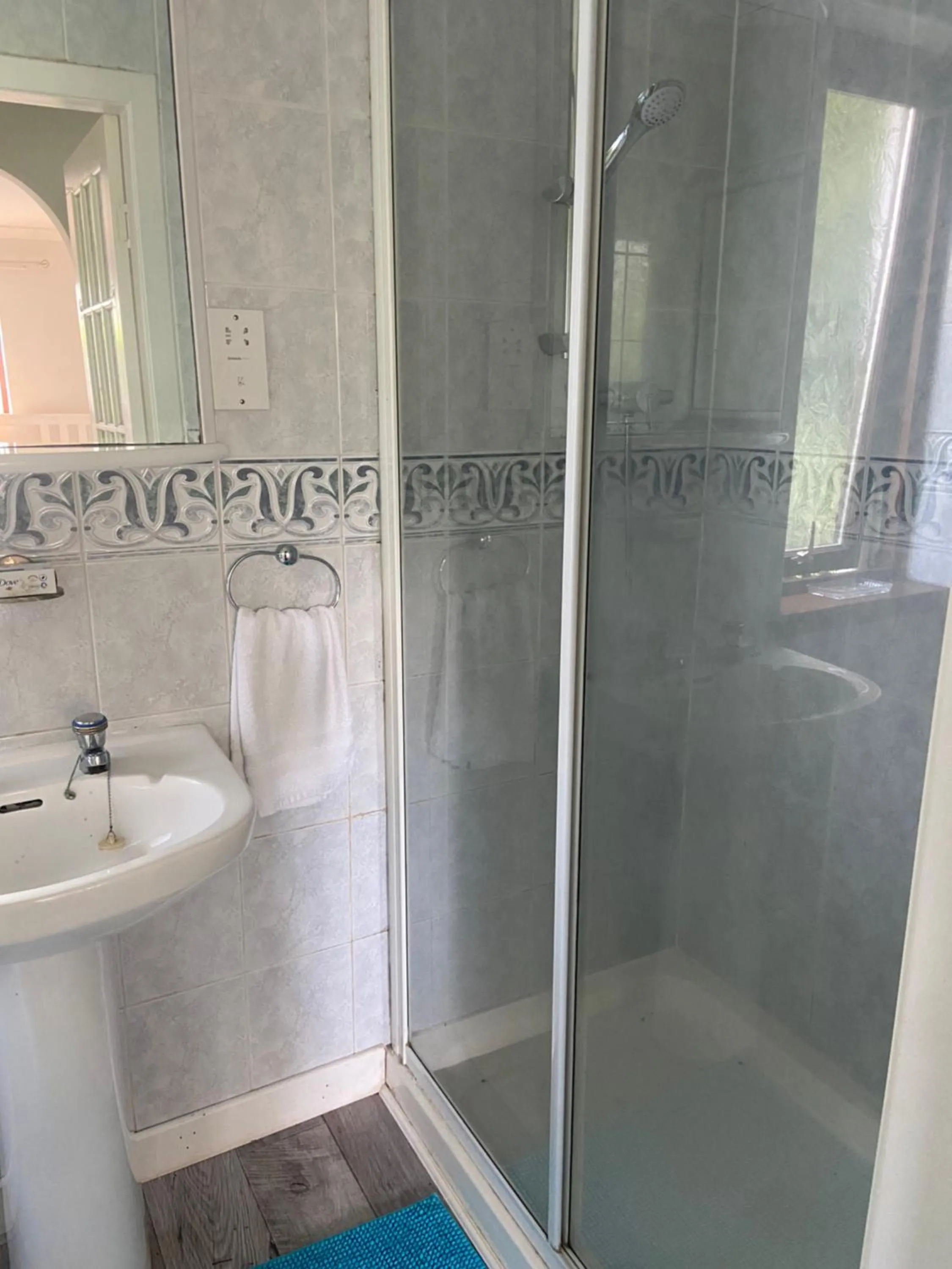 Shower in JustB Edinburgh