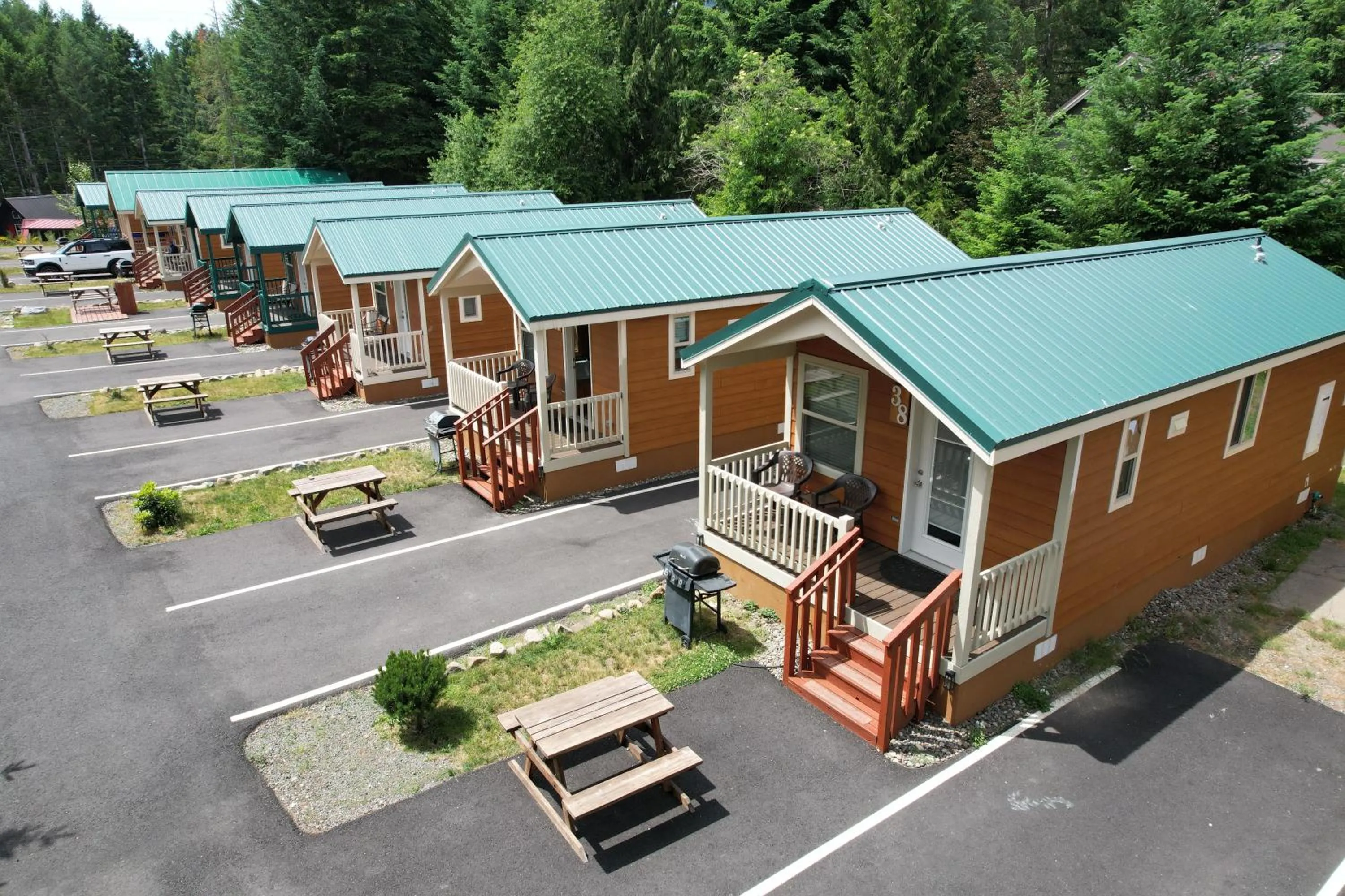 Property building in Packwood Lodge & Cabins