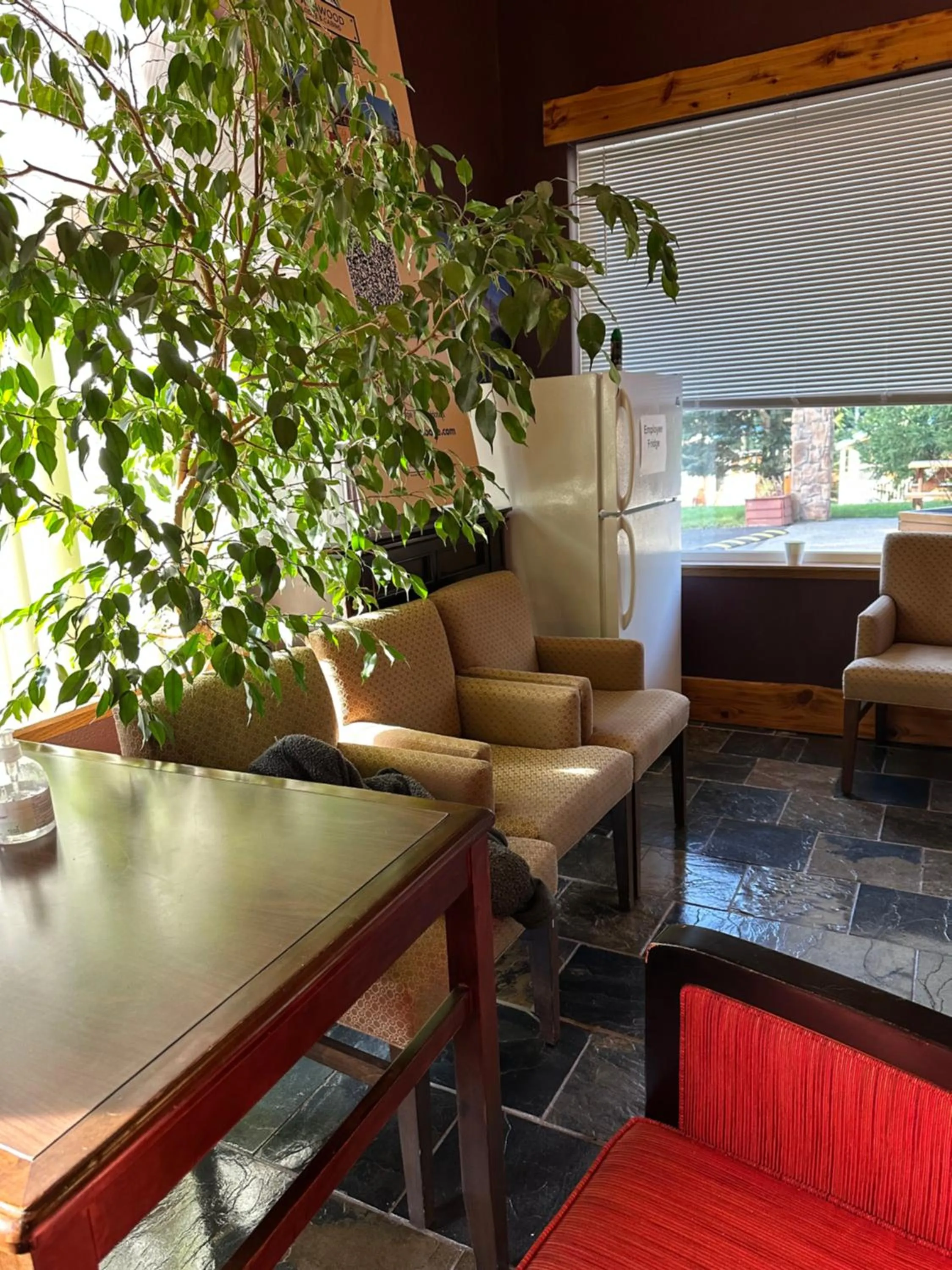 Lobby or reception in Packwood Lodge & Cabins