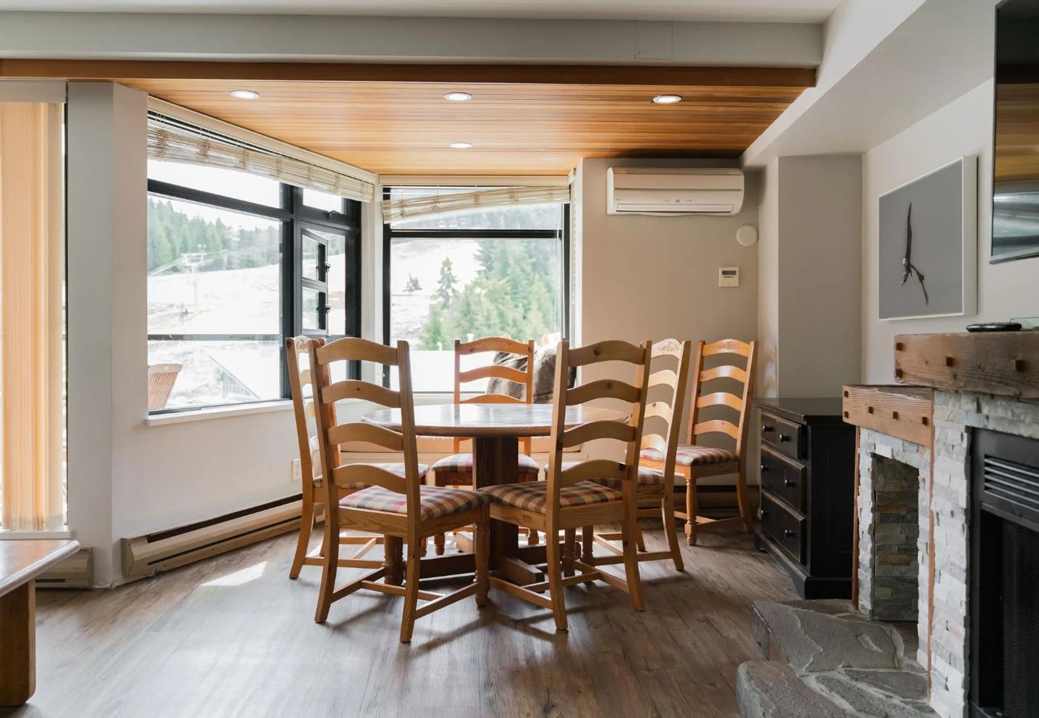 Gibbons Life Accommodations