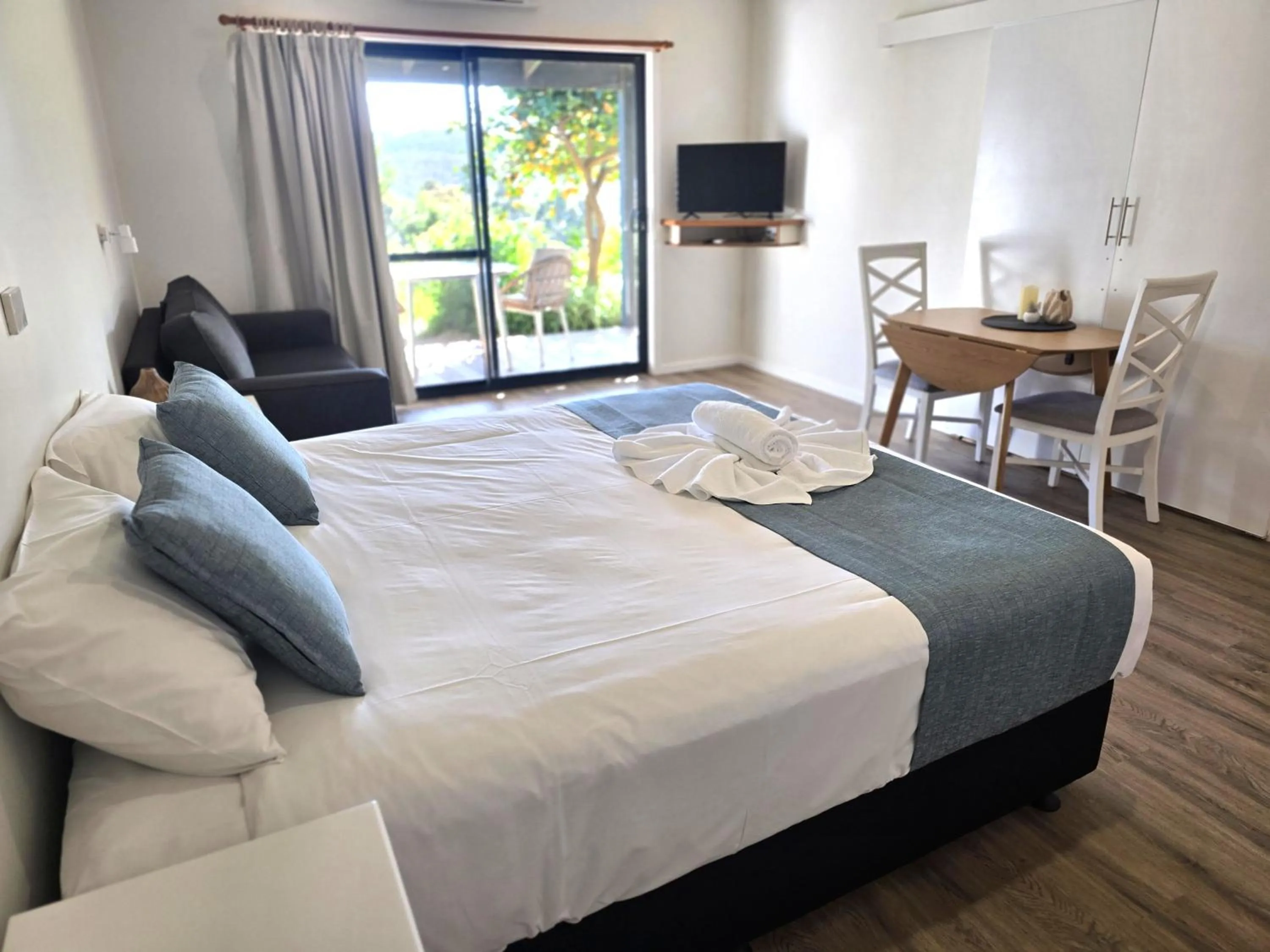 Bedroom, Bed in Denmark Scenic Tourist Park