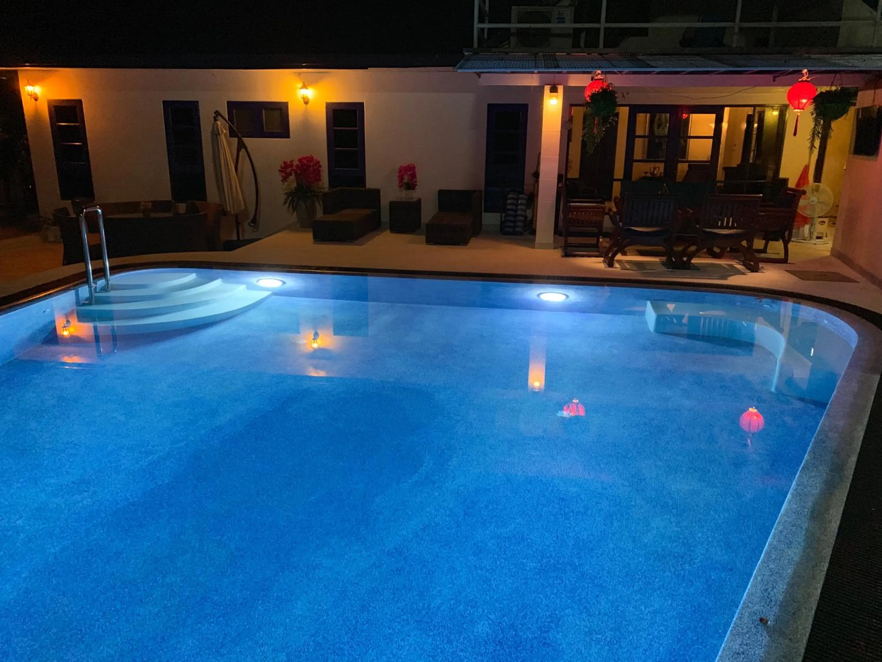 Property building in Phuket Gay Homestay