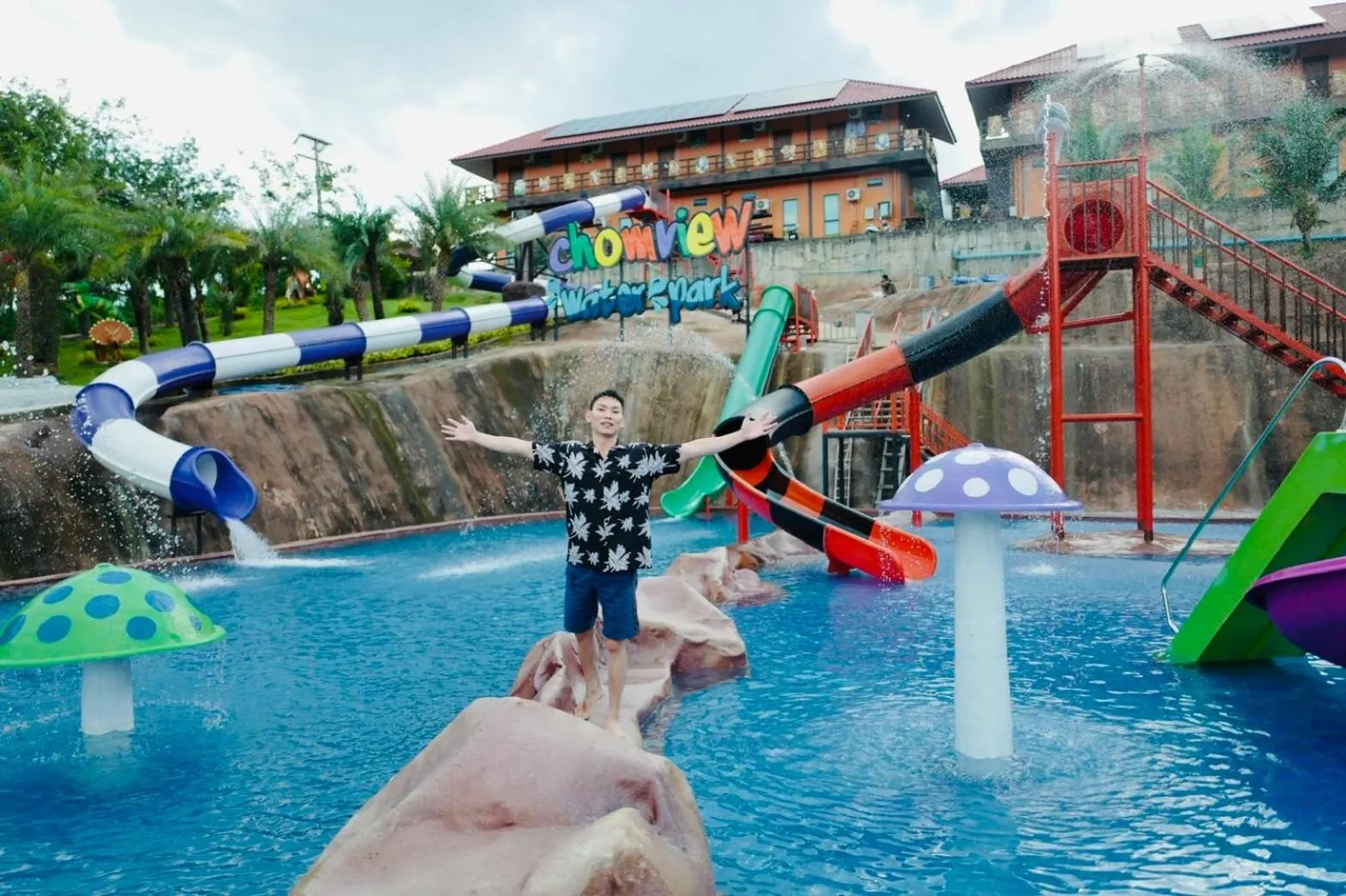 Aqua park in Chomview Resort