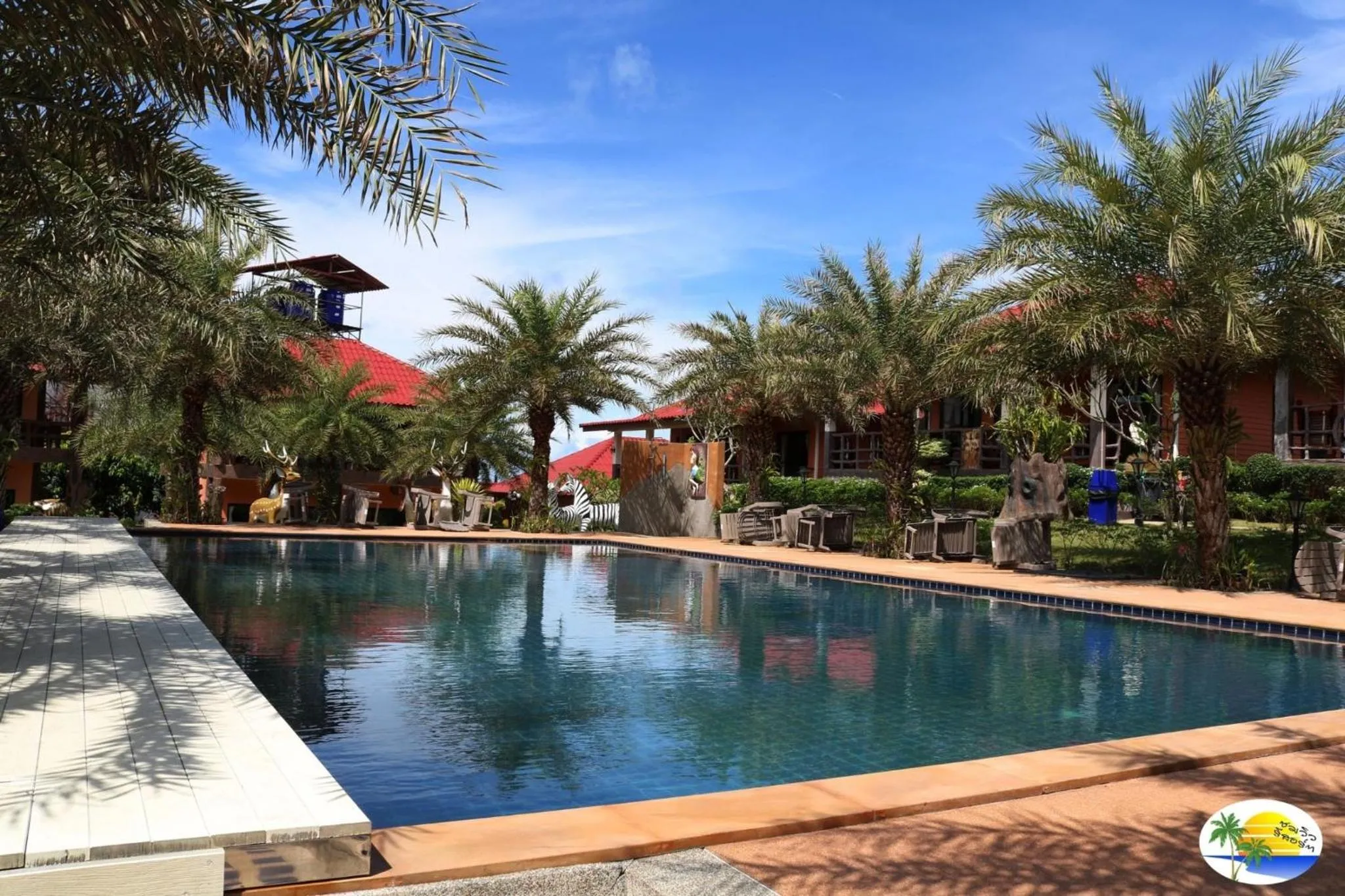 Swimming pool in Chomview Resort