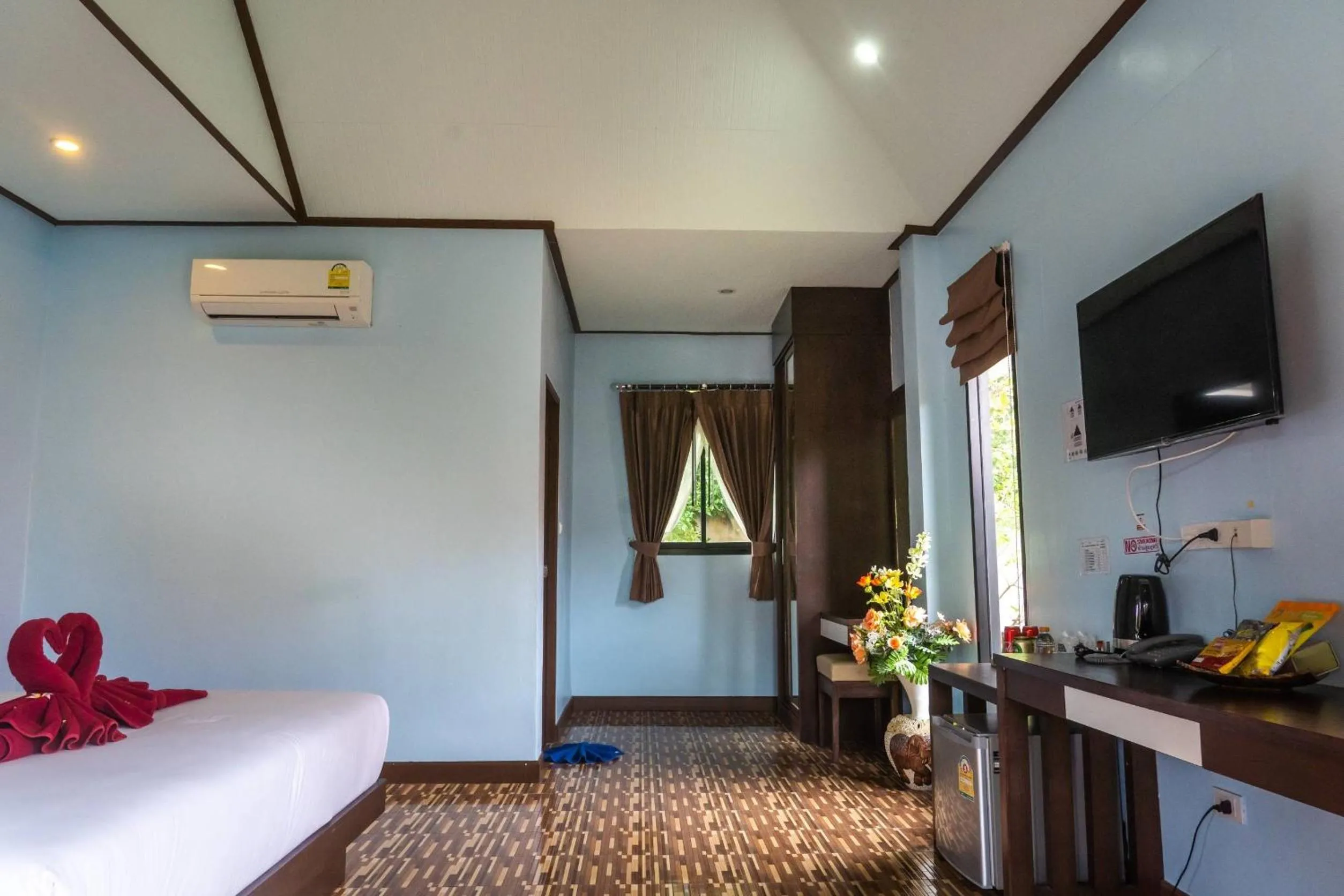 TV and multimedia, Bed in Chomview Resort