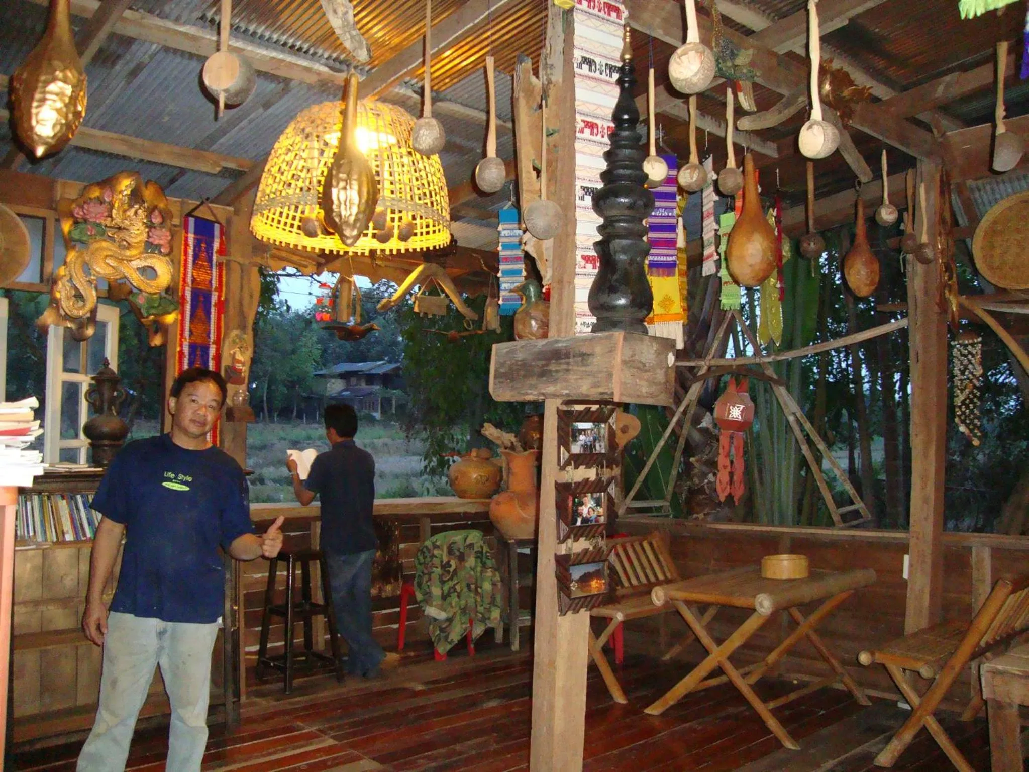 Restaurant/places to eat in Baan Suan Jantra Home Stay