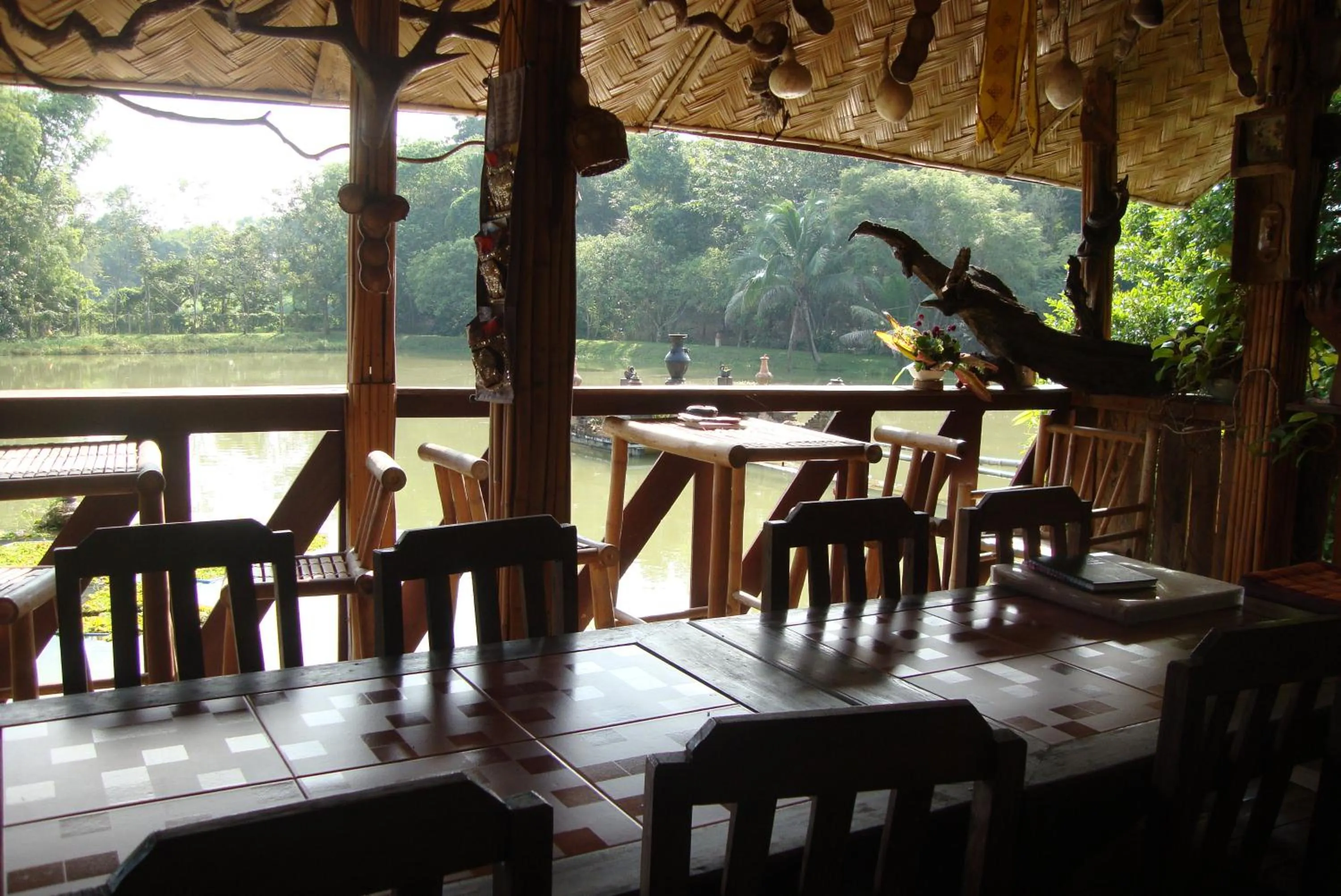 Restaurant/places to eat in Baan Suan Jantra Home Stay
