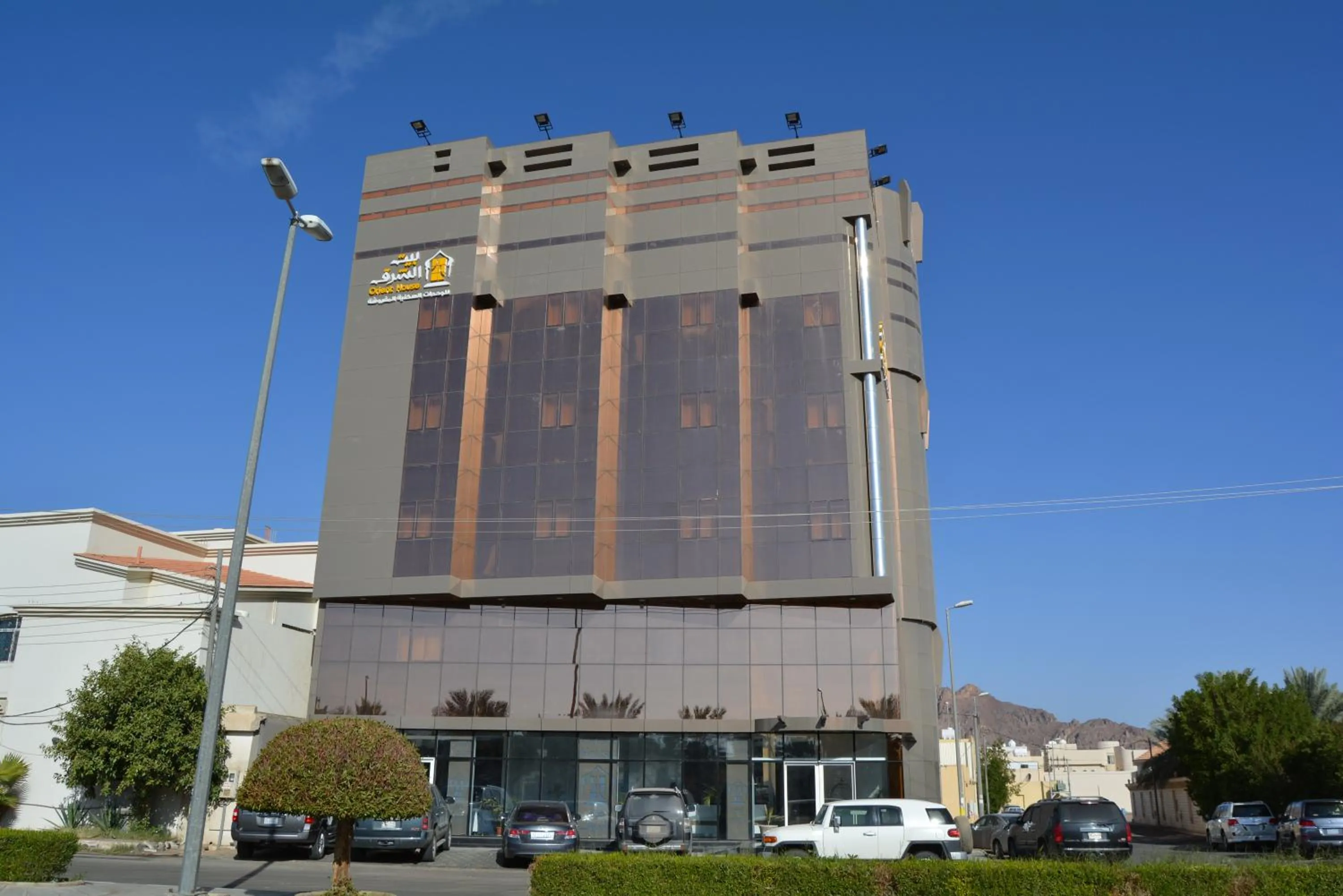 Facade/entrance in Orient House