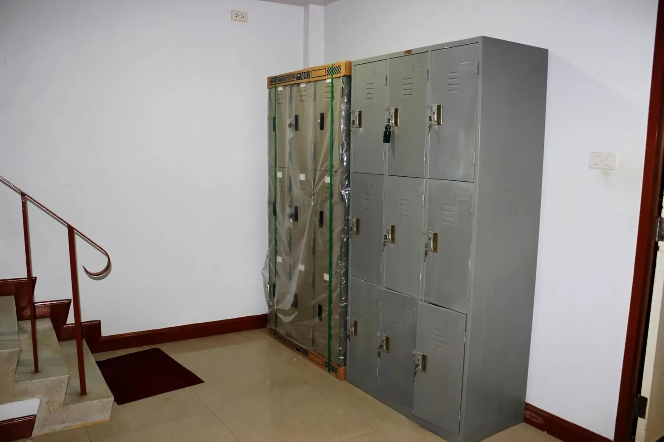 Area and facilities in Home Base Hostel Area and facilities in Home Base Hostel