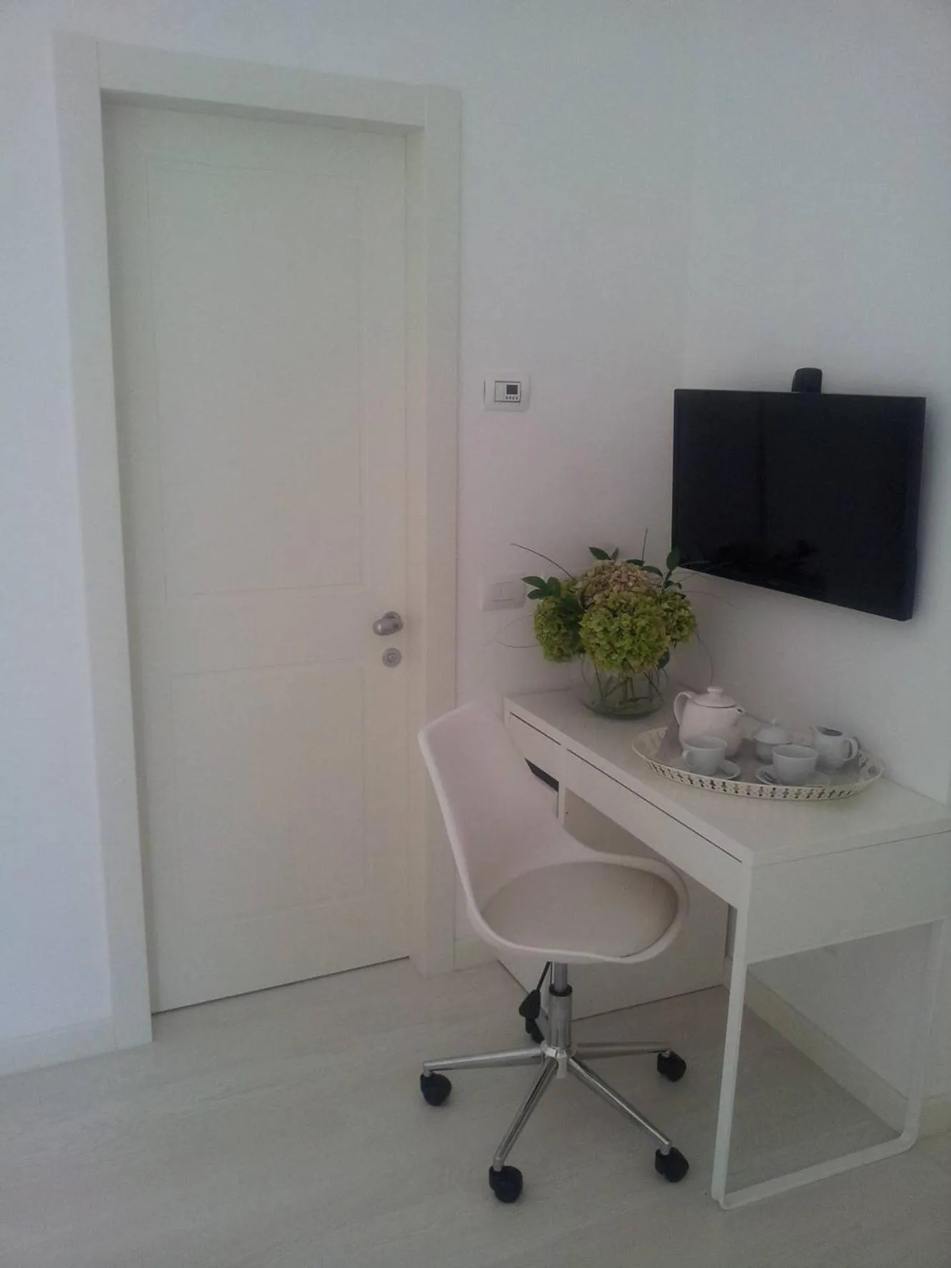 Decorative detail in Alberica10