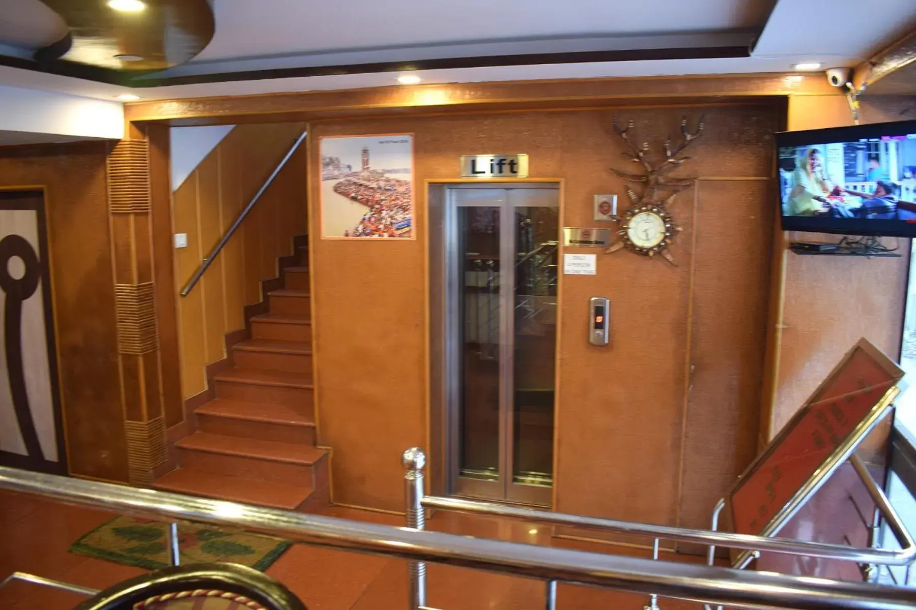 Facade/entrance in Hotel Thakur Ji Facade/entrance in Hotel Thakur Ji