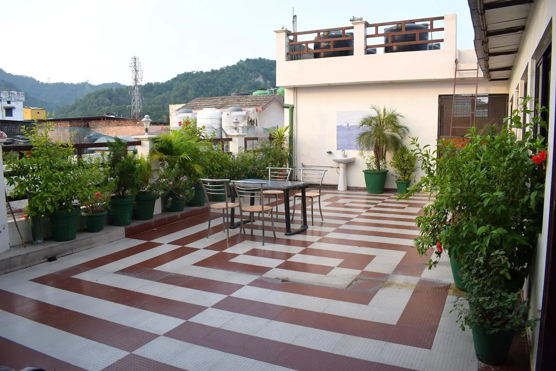 Hotel Thakur Ji Hotel Thakur Ji