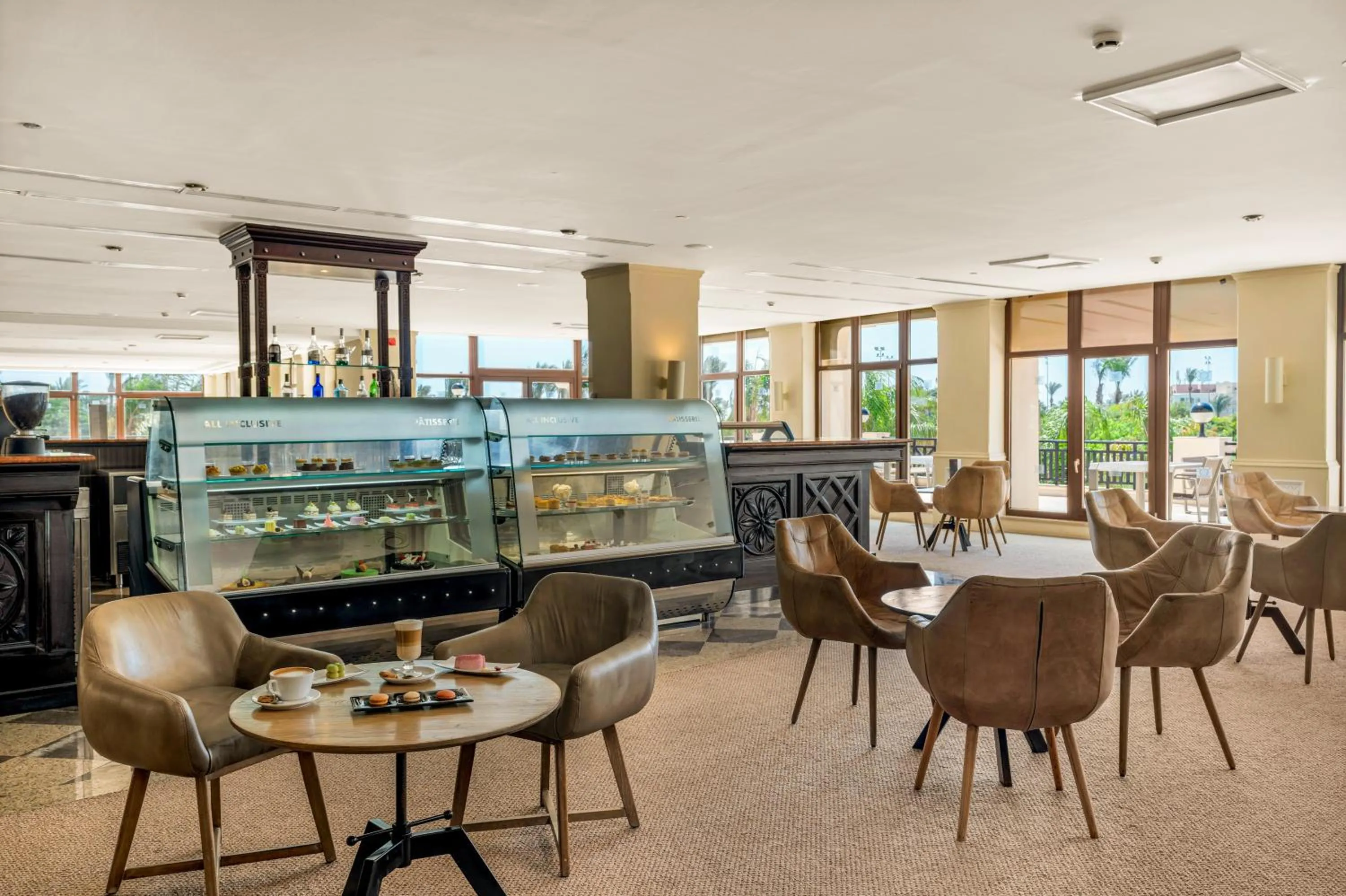 Lounge or bar in Steigenberger Aldau Beach Hotel