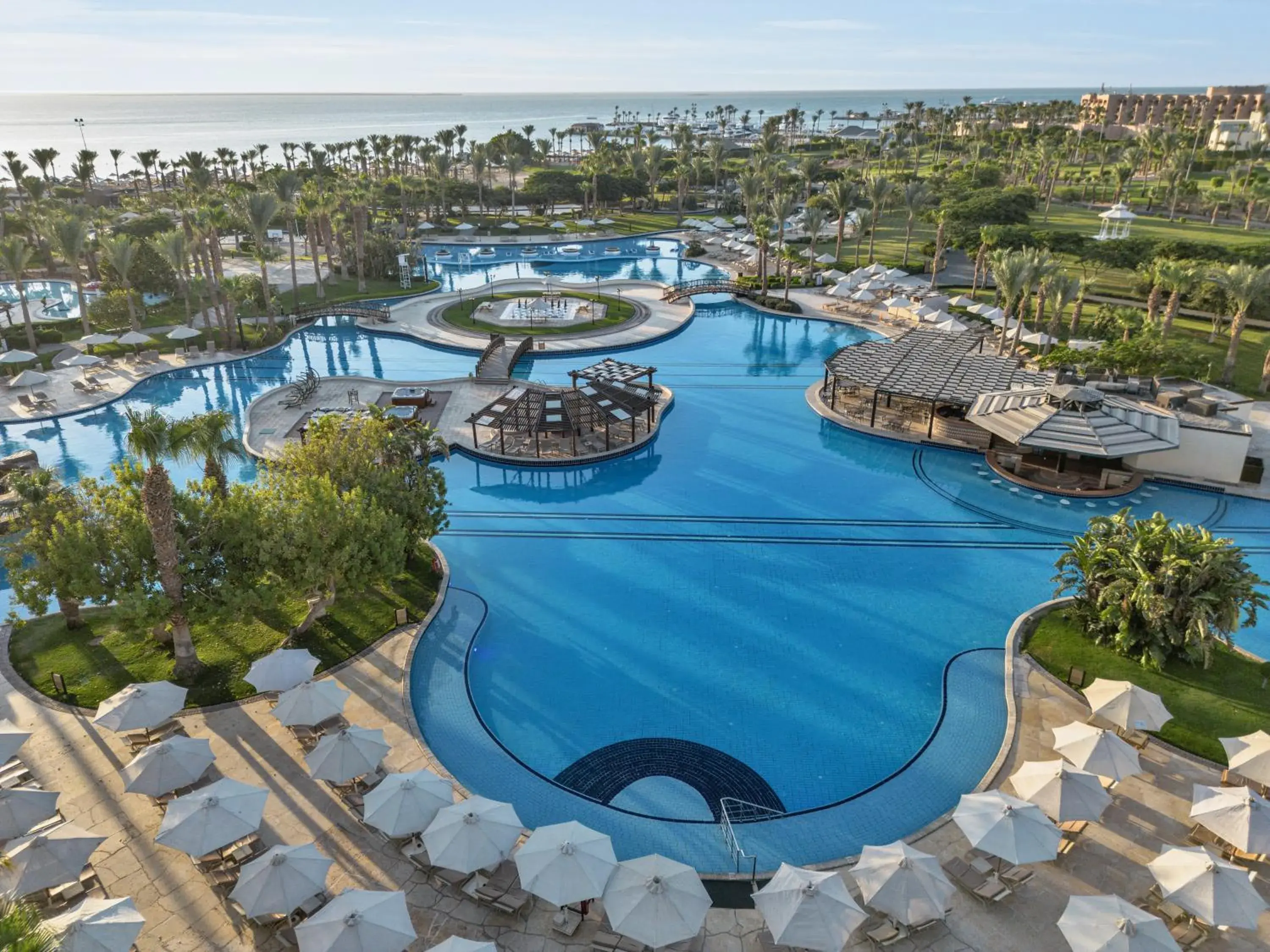 Swimming pool in Steigenberger Aldau Beach Hotel Swimming pool in Steigenberger Aldau Beach Hotel