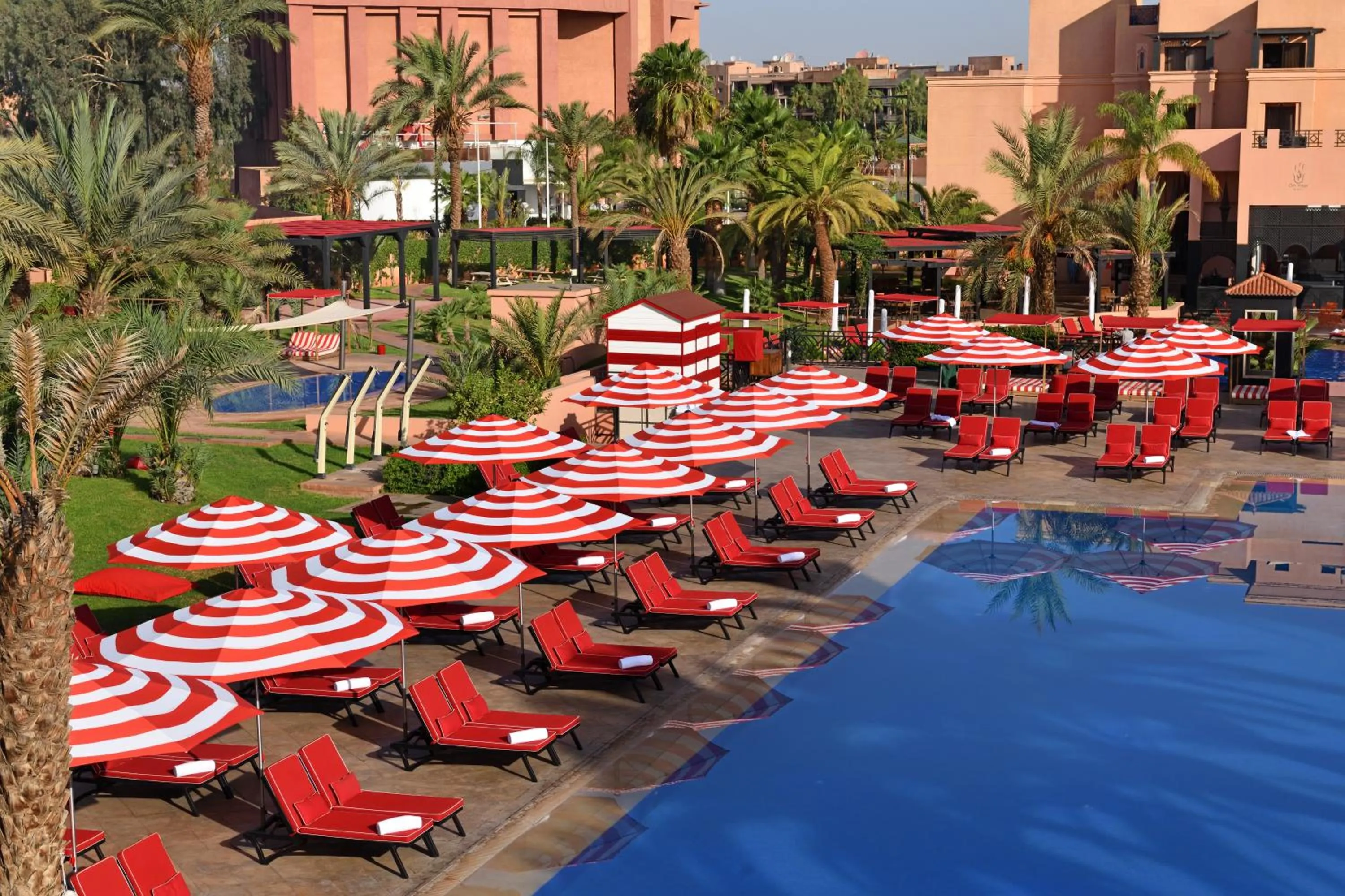 Swimming pool in Mövenpick Hotel Mansour Eddahbi Marrakech