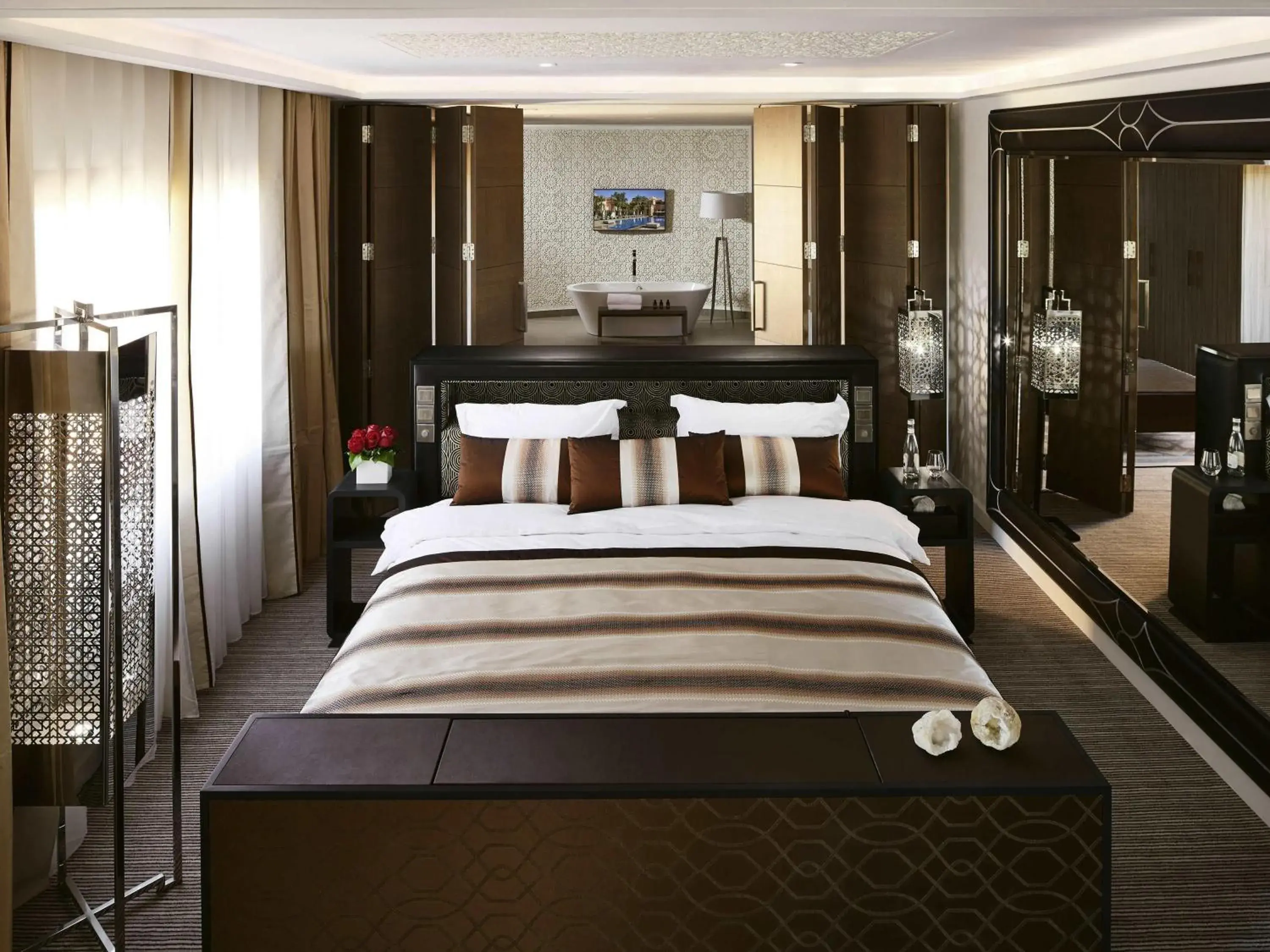 Bedroom, Bed in Mövenpick Hotel Mansour Eddahbi Marrakech Bedroom, Bed in Mövenpick Hotel Mansour Eddahbi Marrakech