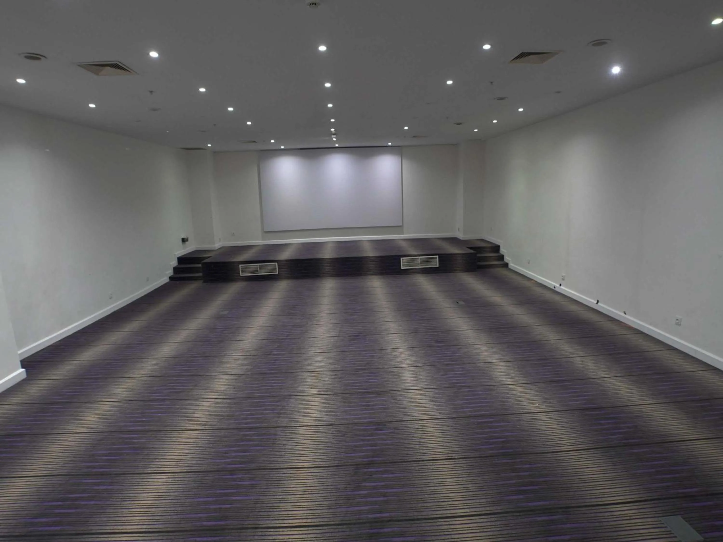 Meeting/conference room in Mövenpick Hotel Mansour Eddahbi Marrakech