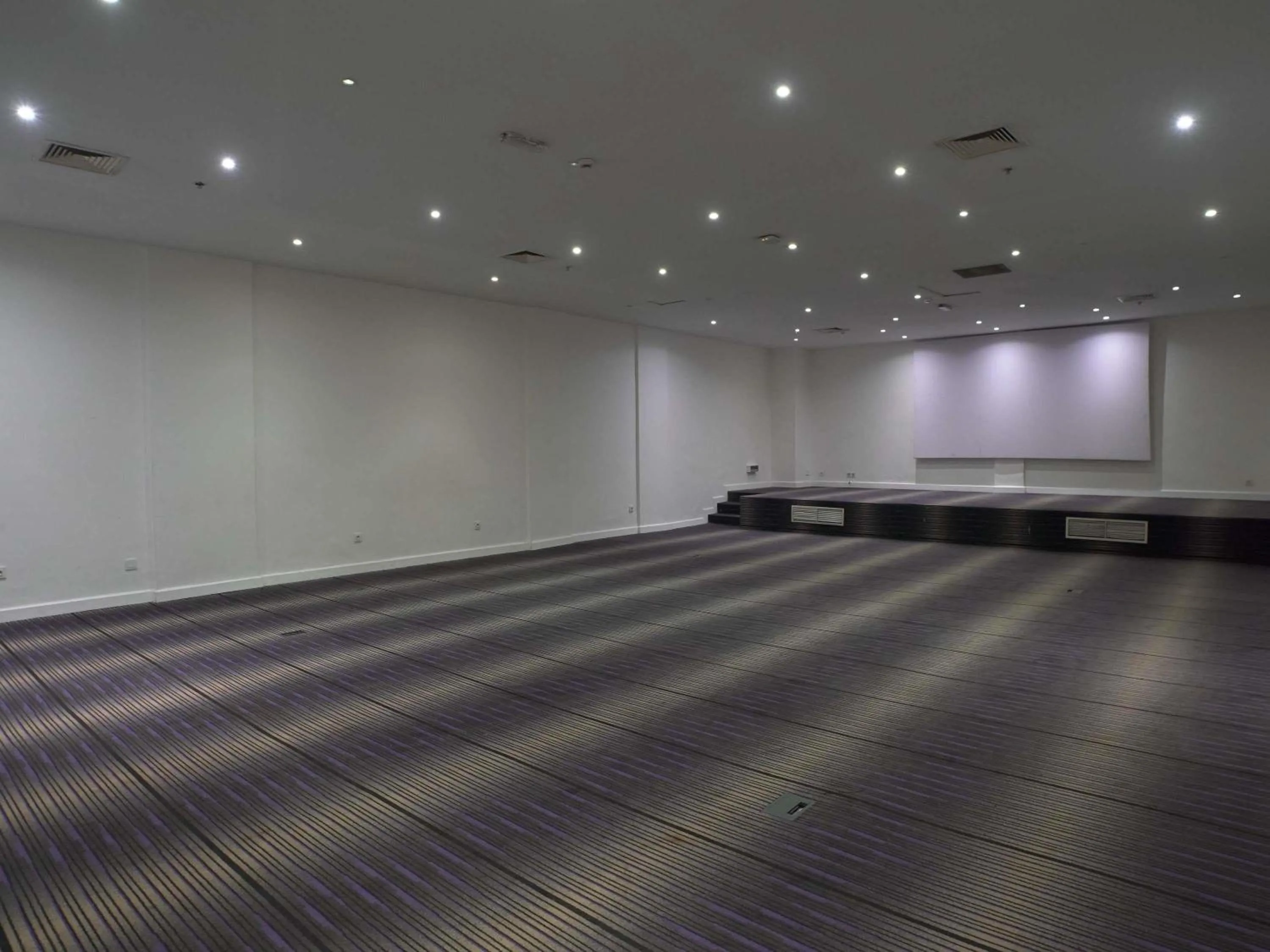 Meeting/conference room in Mövenpick Hotel Mansour Eddahbi Marrakech