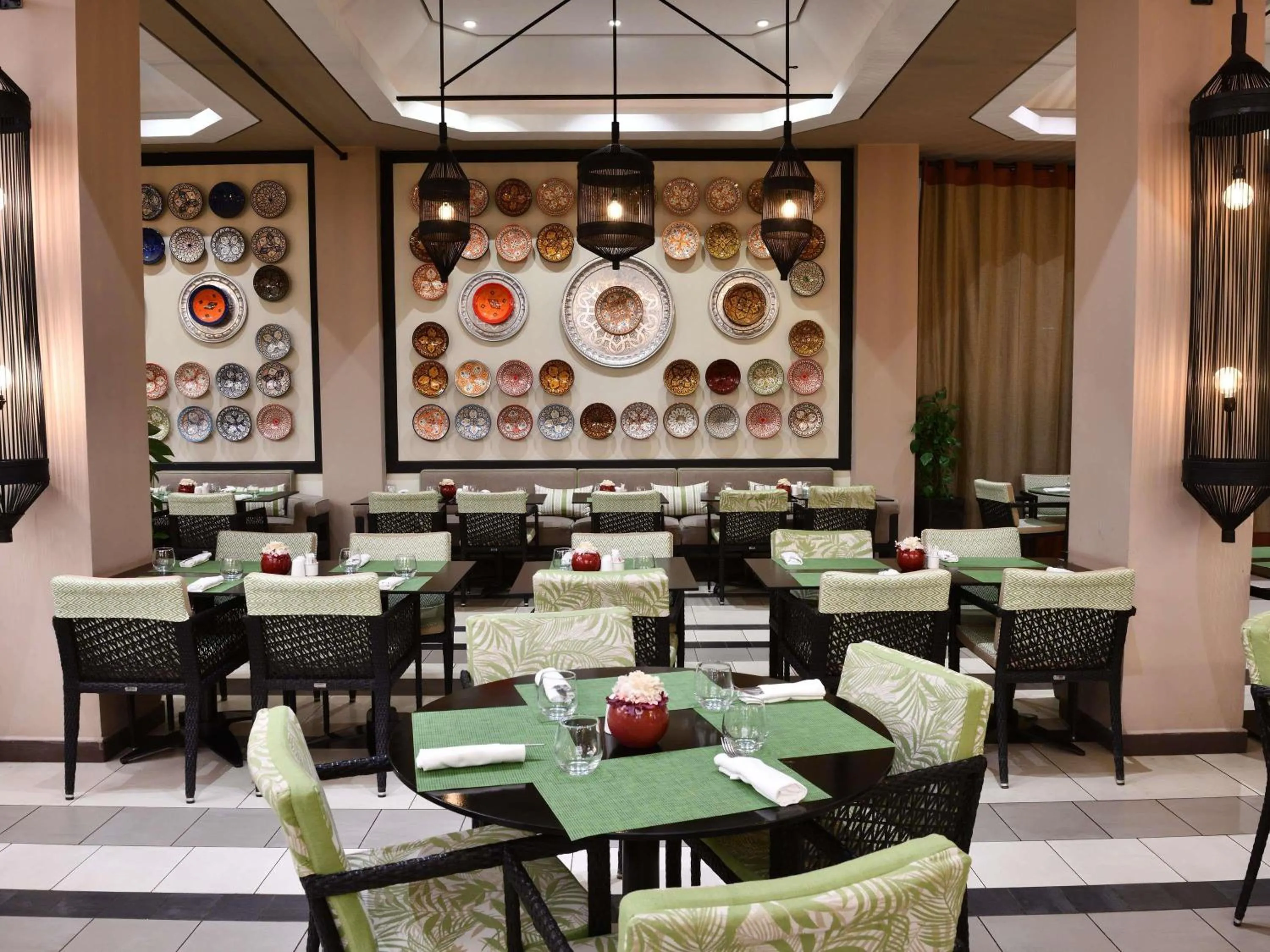Restaurant/places to eat in Mövenpick Hotel Mansour Eddahbi Marrakech