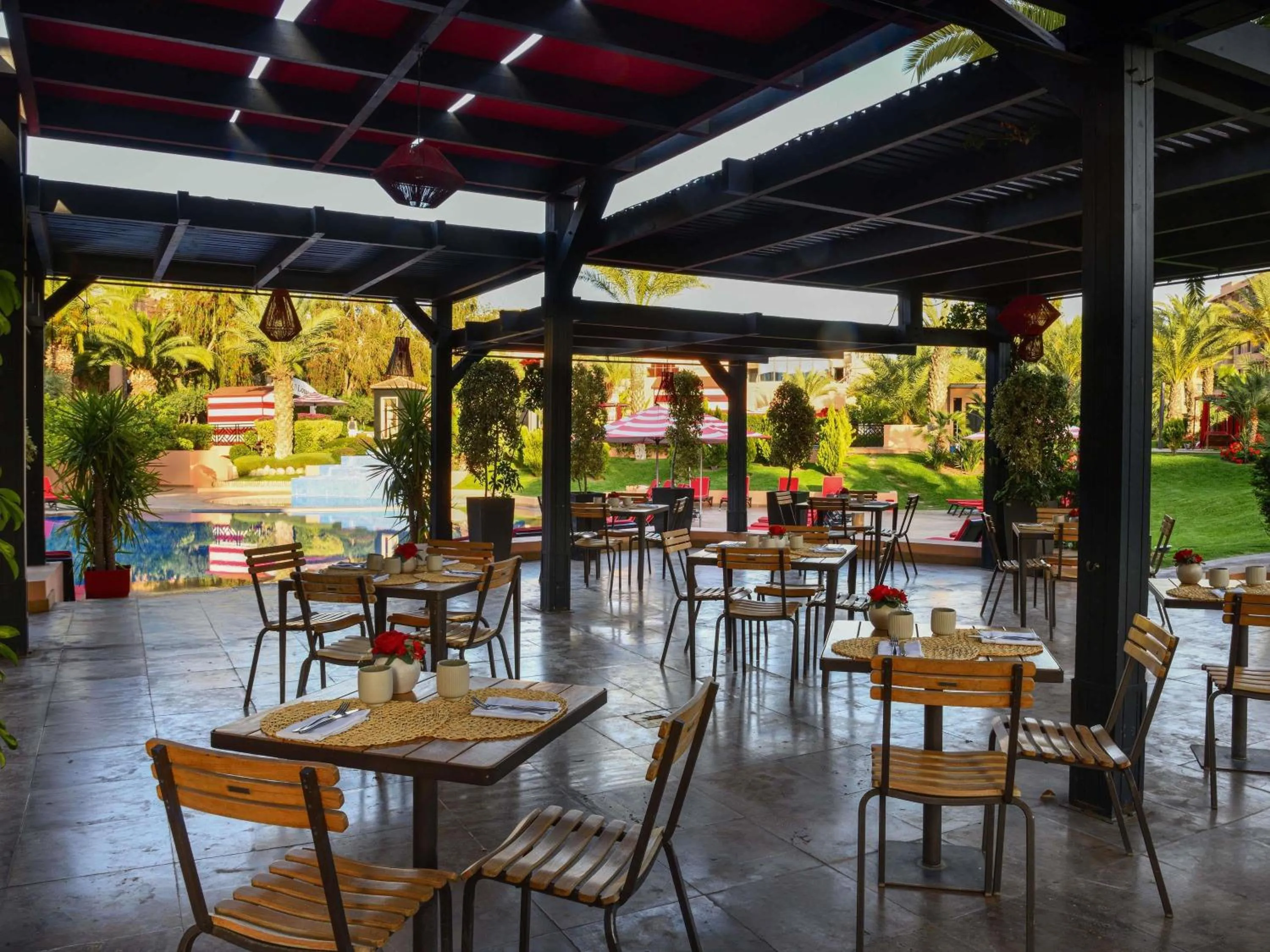Restaurant/places to eat in Mövenpick Hotel Mansour Eddahbi Marrakech