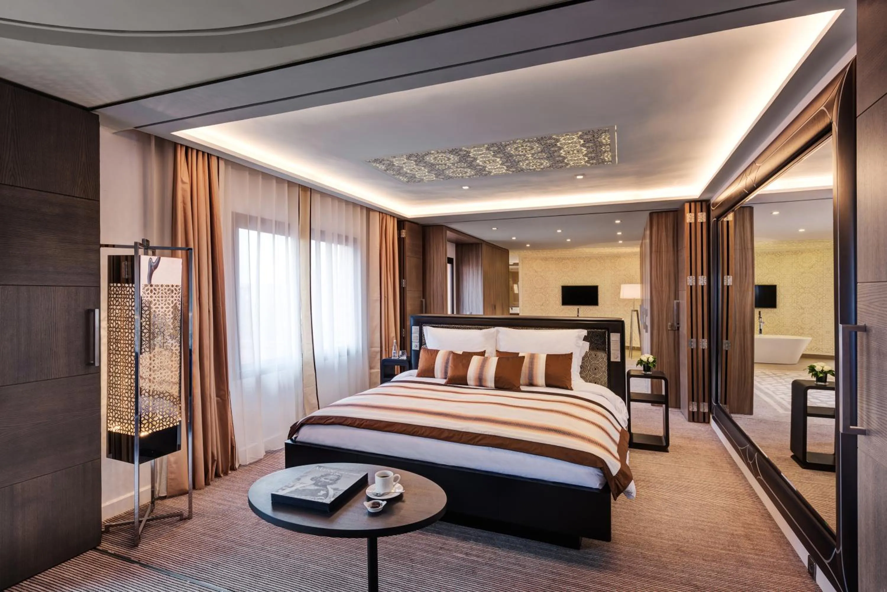 Bed in Mövenpick Hotel Mansour Eddahbi Marrakech