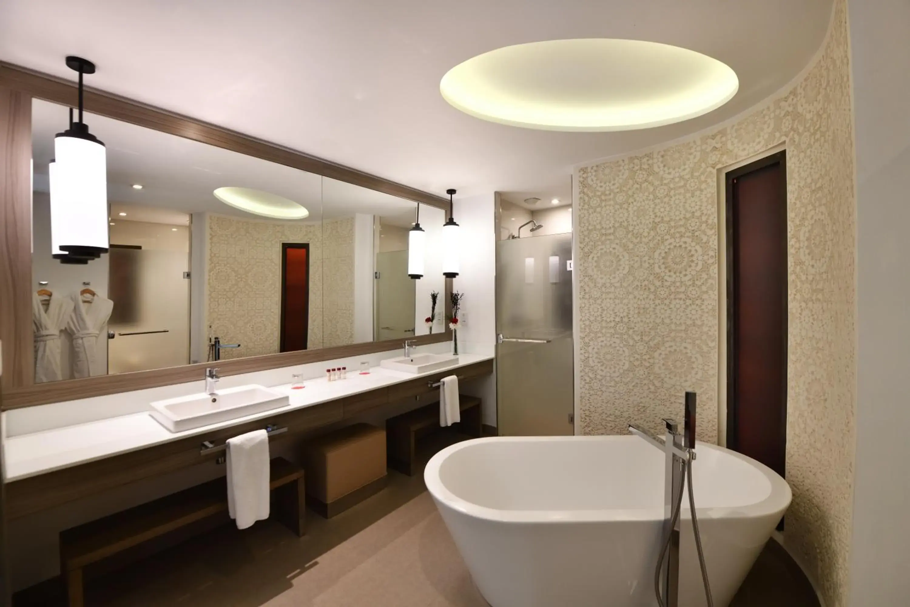 Bathroom in Mövenpick Hotel Mansour Eddahbi Marrakech