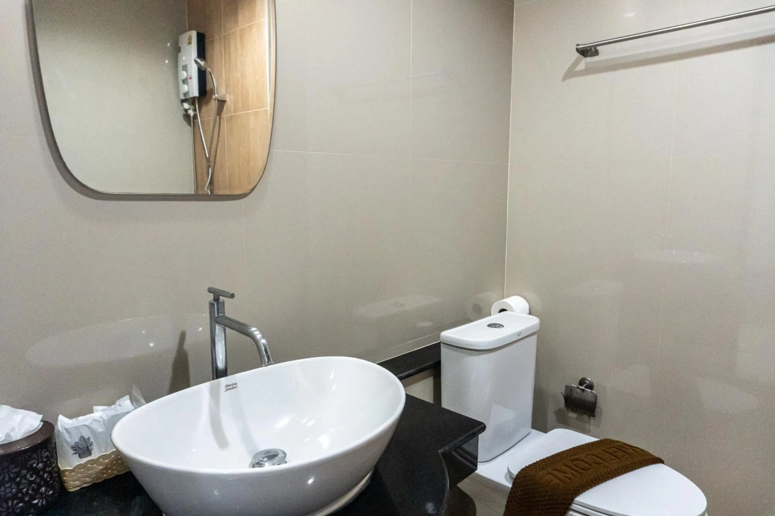 Shower in Krabi Lighthouse @ Aonang