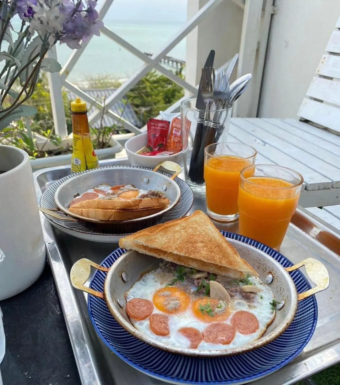 Food in Jetty Huahin Hostel