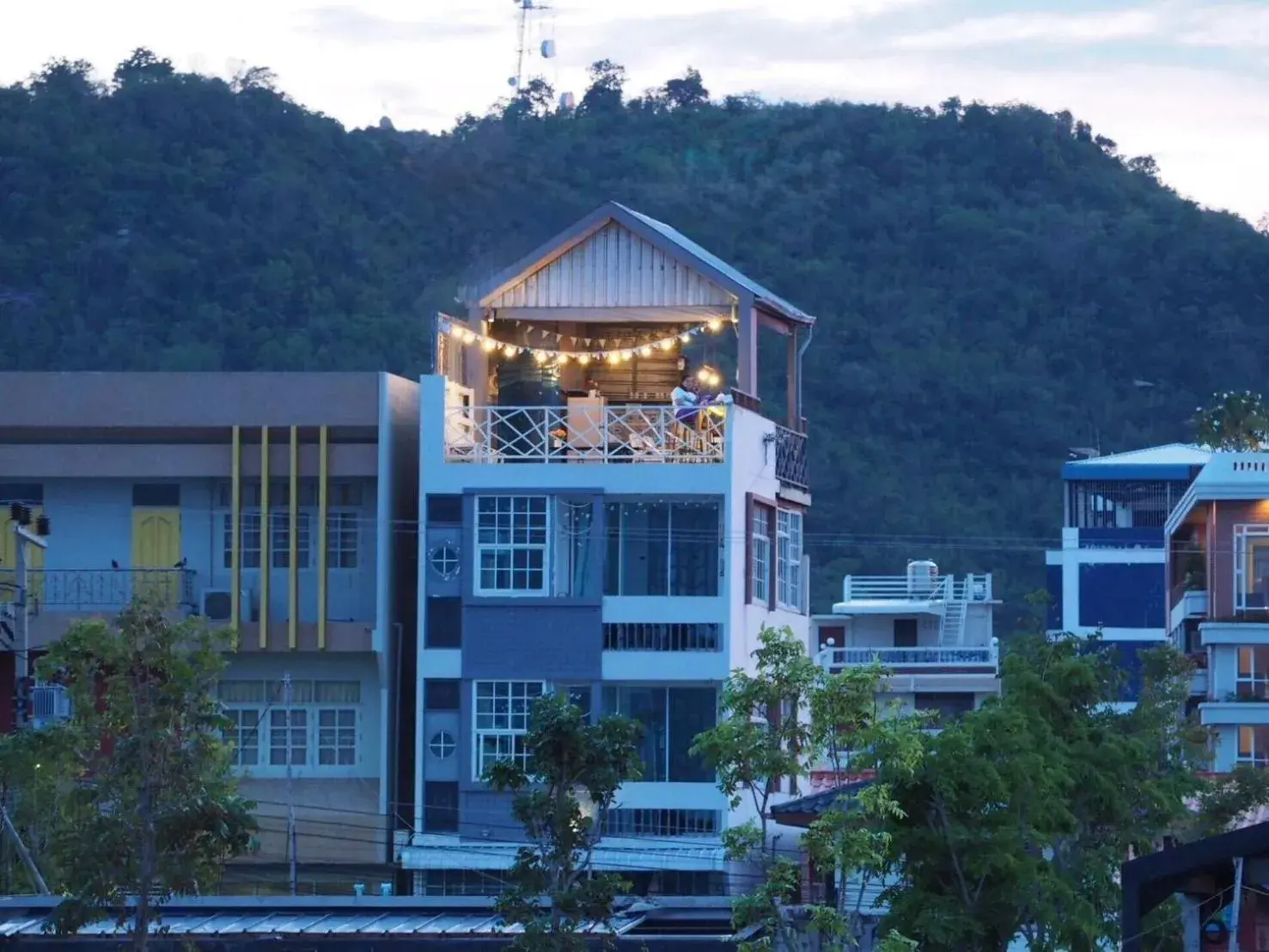 Property building in Jetty Huahin Hostel Property building in Jetty Huahin Hostel