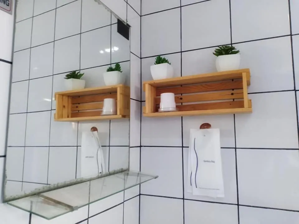 Bathroom in Jetty Huahin Hostel