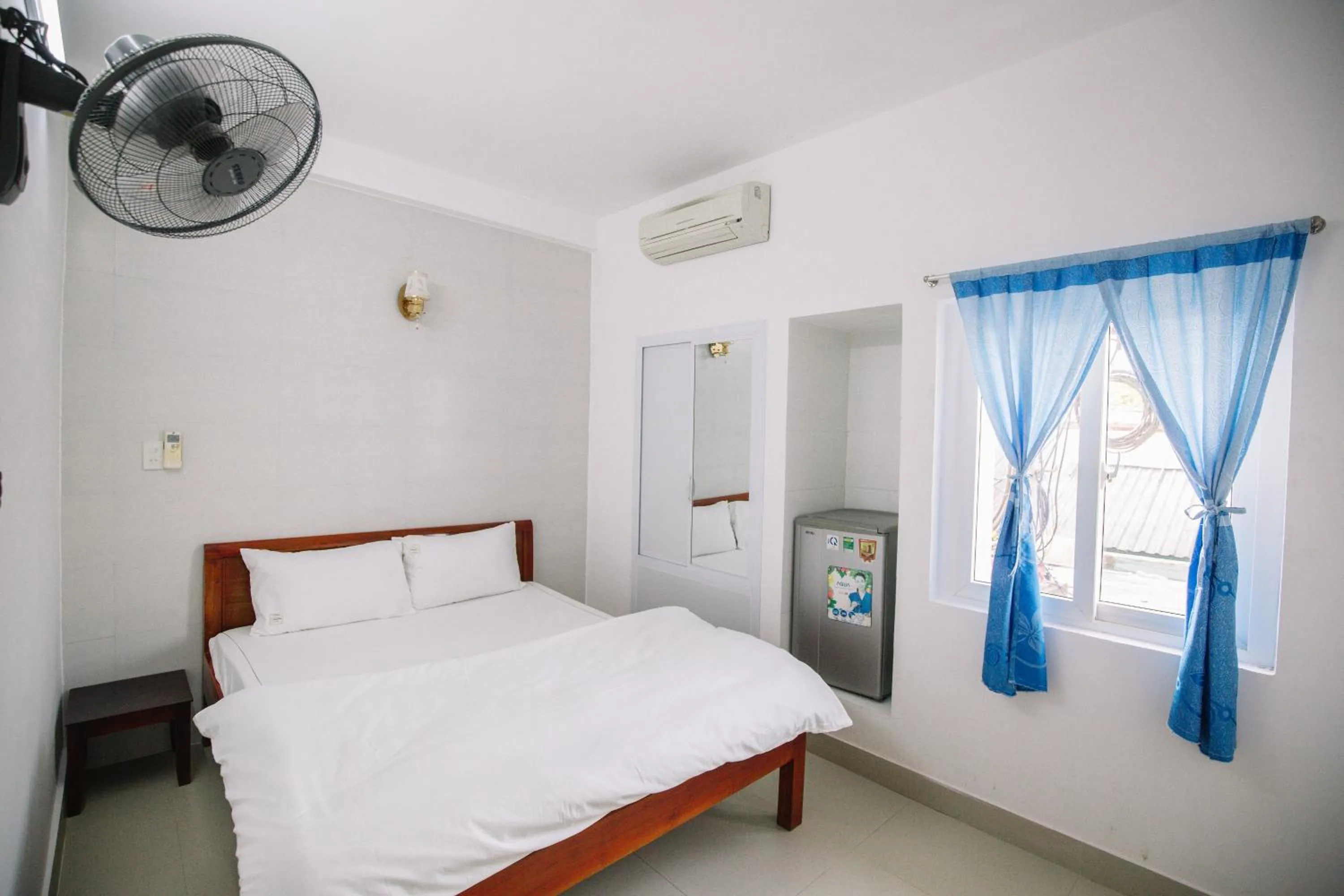 Bedroom in Lum Dong Tien Hotel